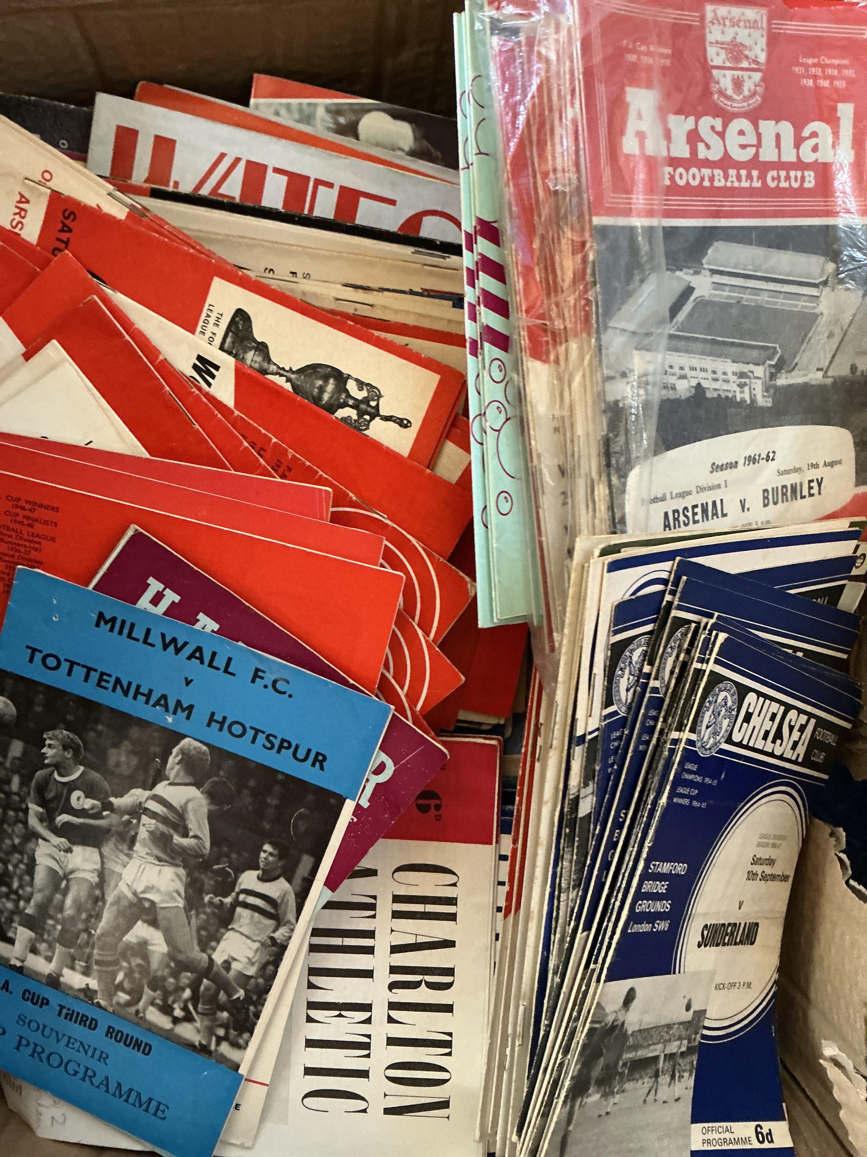 London Clubs Home Football Programmes: From the 60s onwards in good condition covering a lot of clubs. Instructions to sell. (550)