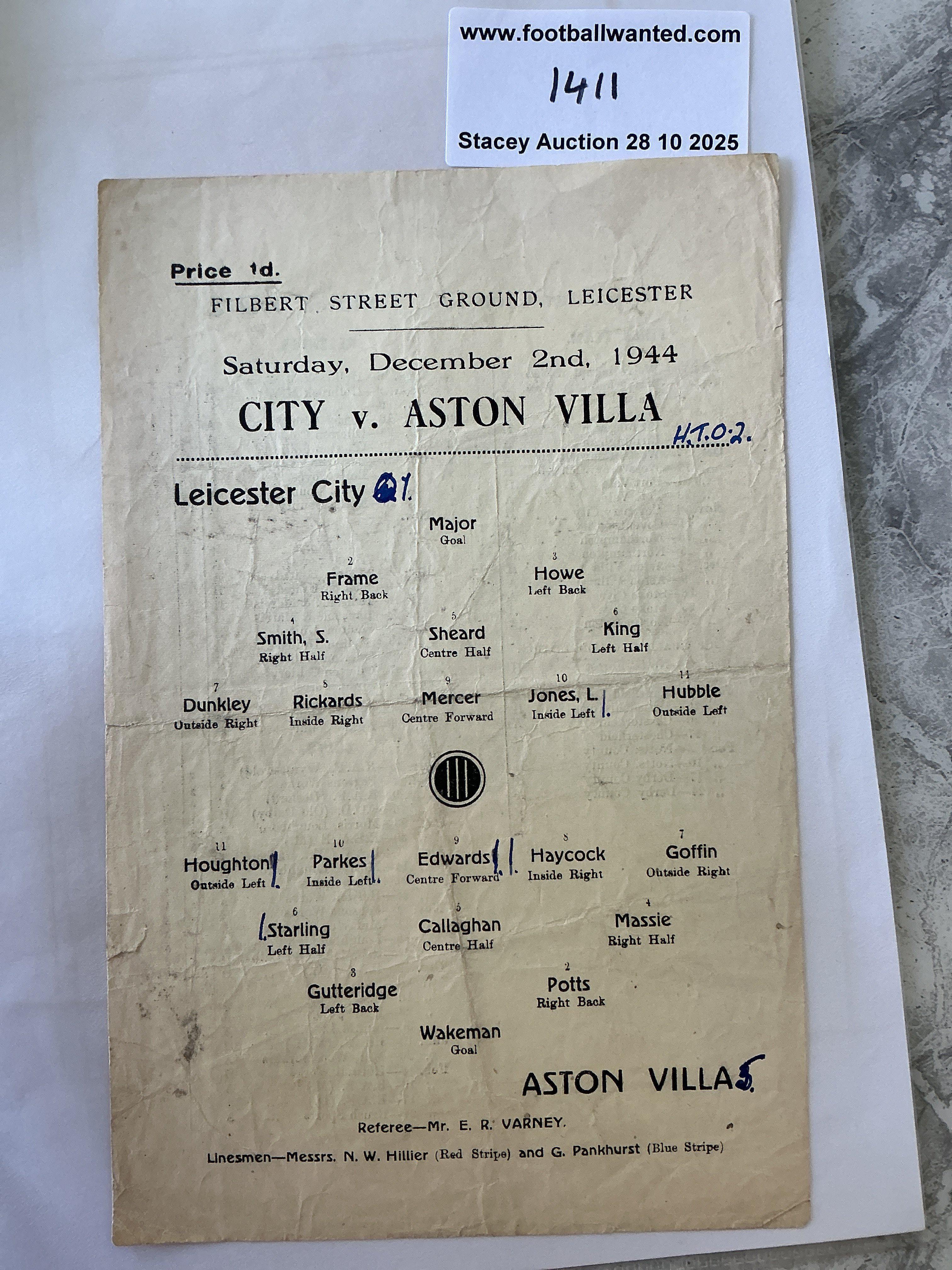 44/45 Leicester City v Aston Villa Football Programme: Good condition League programme with no team changes. Single sheet dated 2 12 1944 has score and scorers noted.