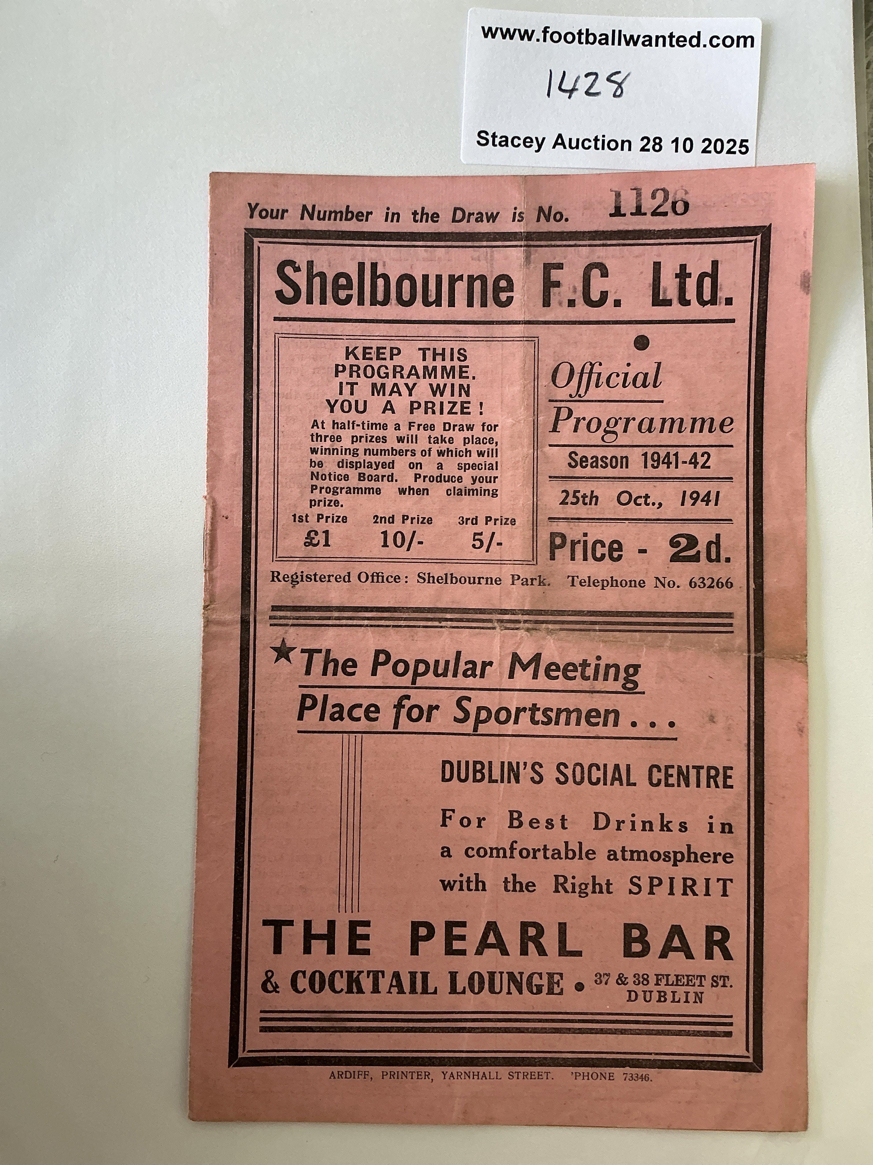 41/42 Shelbourne v Limerick Football Programme: Good condition programme with no team changes. Fold.
