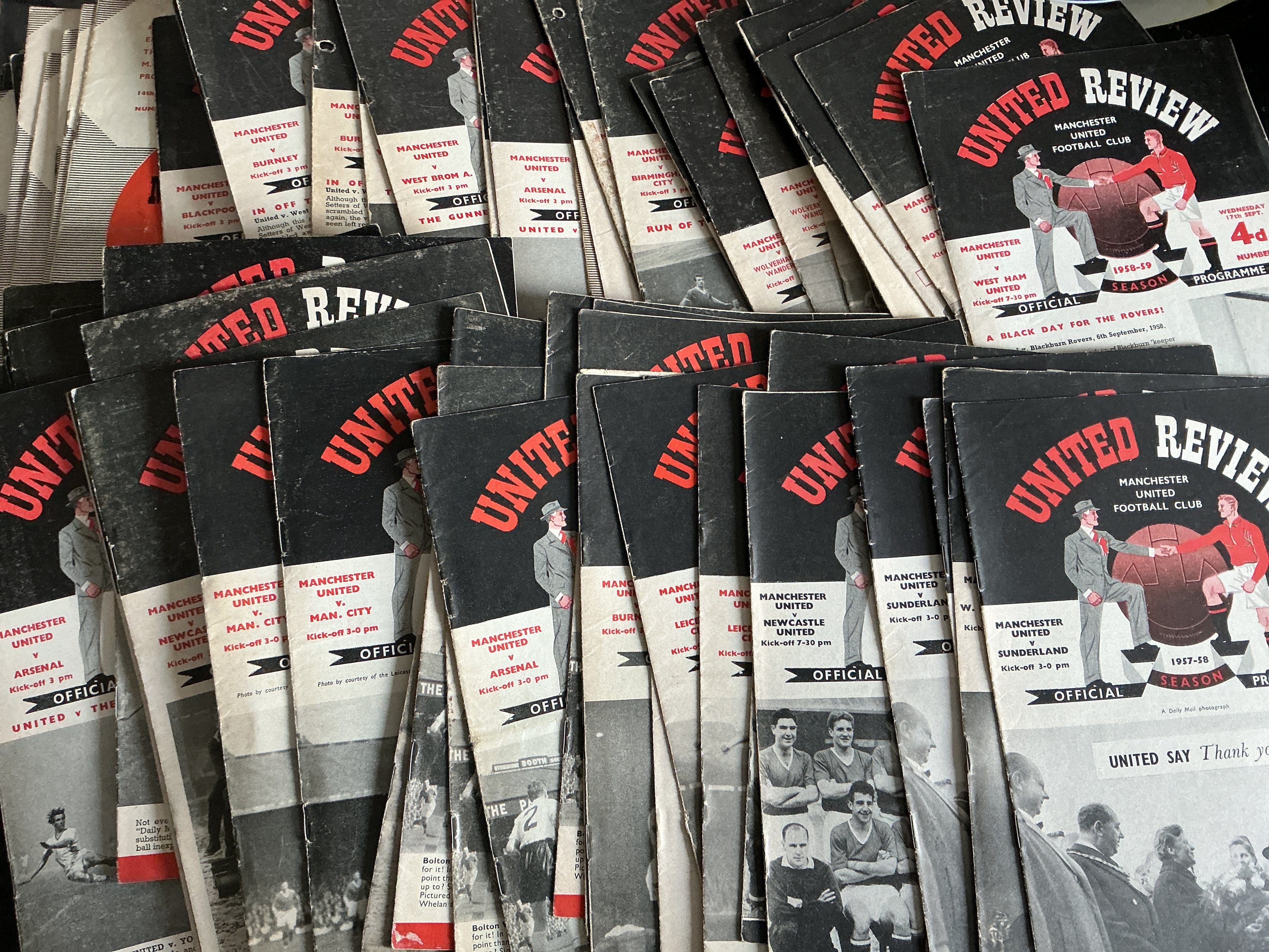 1950s Manchester United Home Football Programmes: From 56/57 to 59/60 with duplication in mixed conditions although many are good. (100+)