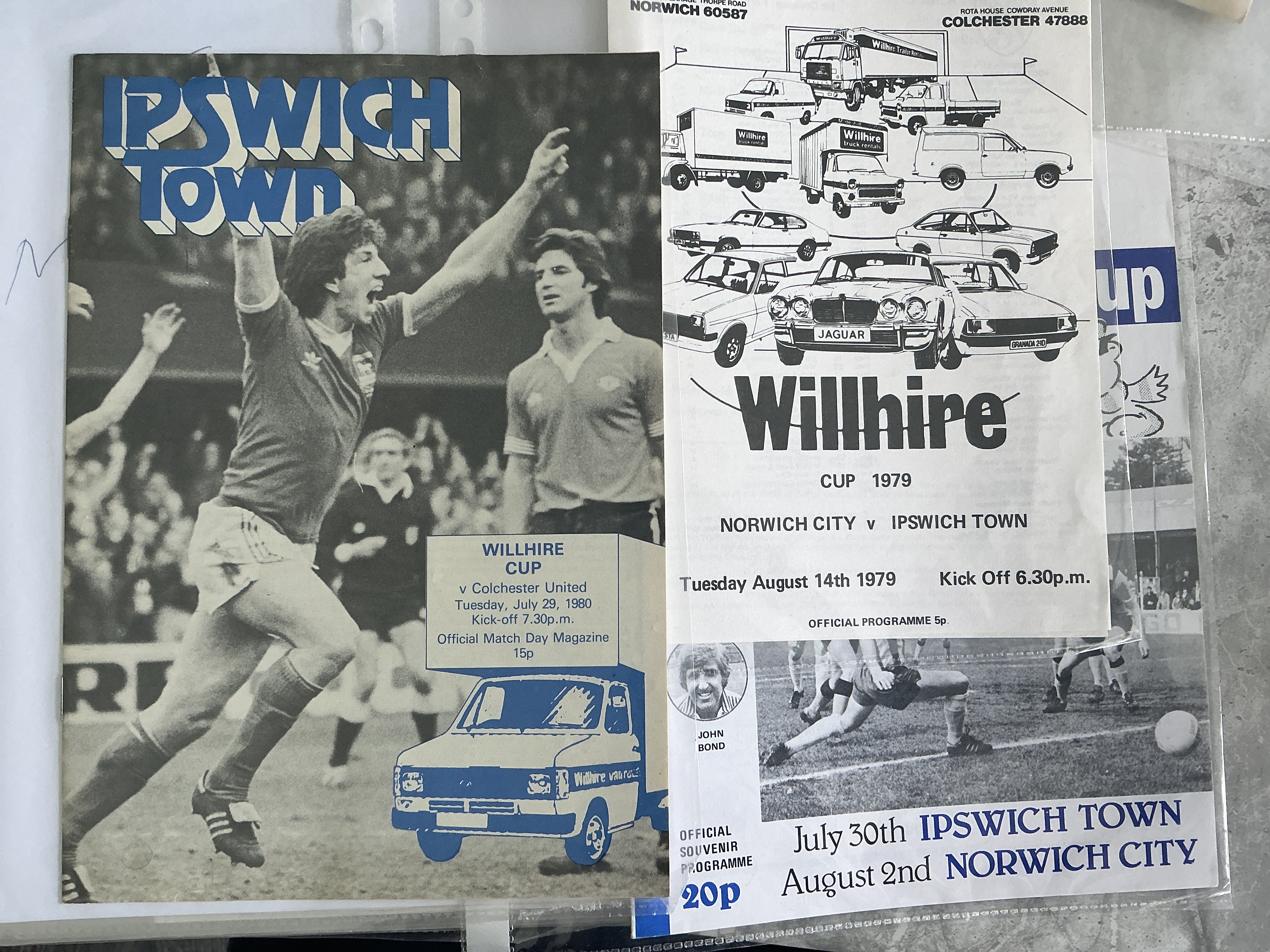 Ipswich Town Minor Cup Football Programmes: Folder containing Texaco Cup, Willhire Cup, Full Members Cup, Simod Cup, Zenith Data Cup and Anglo Italian Cup. Home and away in excellent condition. (28)