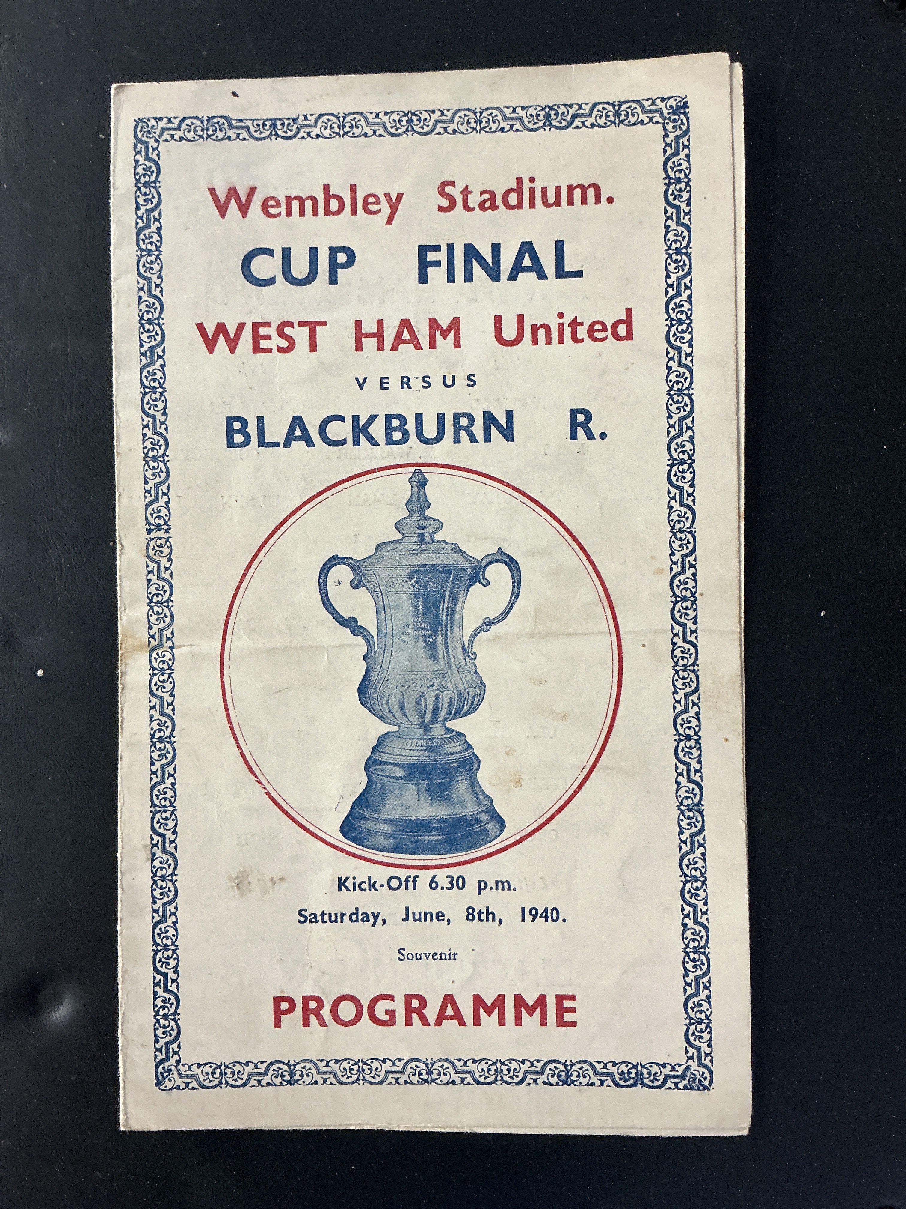 1940 West Ham v Blackburn Rovers War Cup Final Football Programme: Good condition pirate programme with numbers written by players names inside. Light fold.