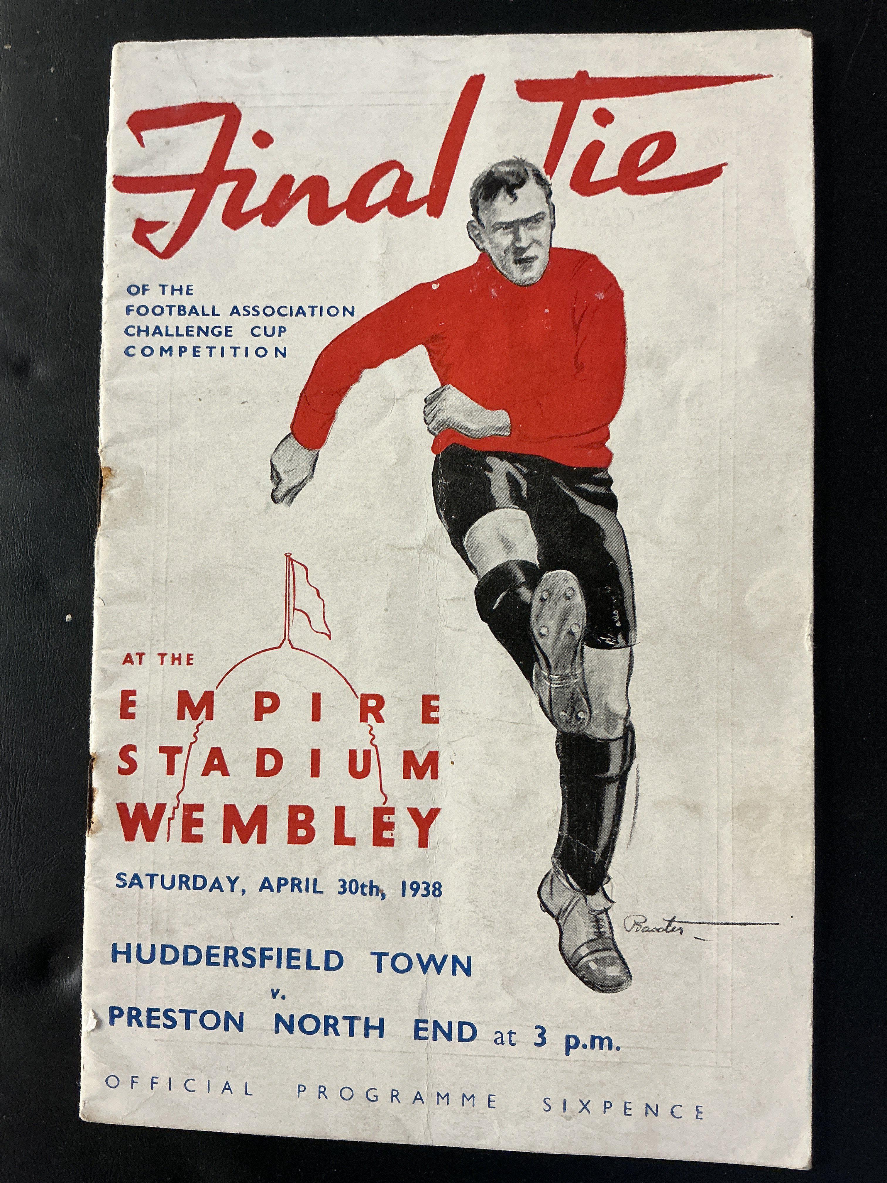 1938 FA Cup Final Football Programme: Huddersfield v Preston in good condition with no team changes. Rusty staples holding firm.