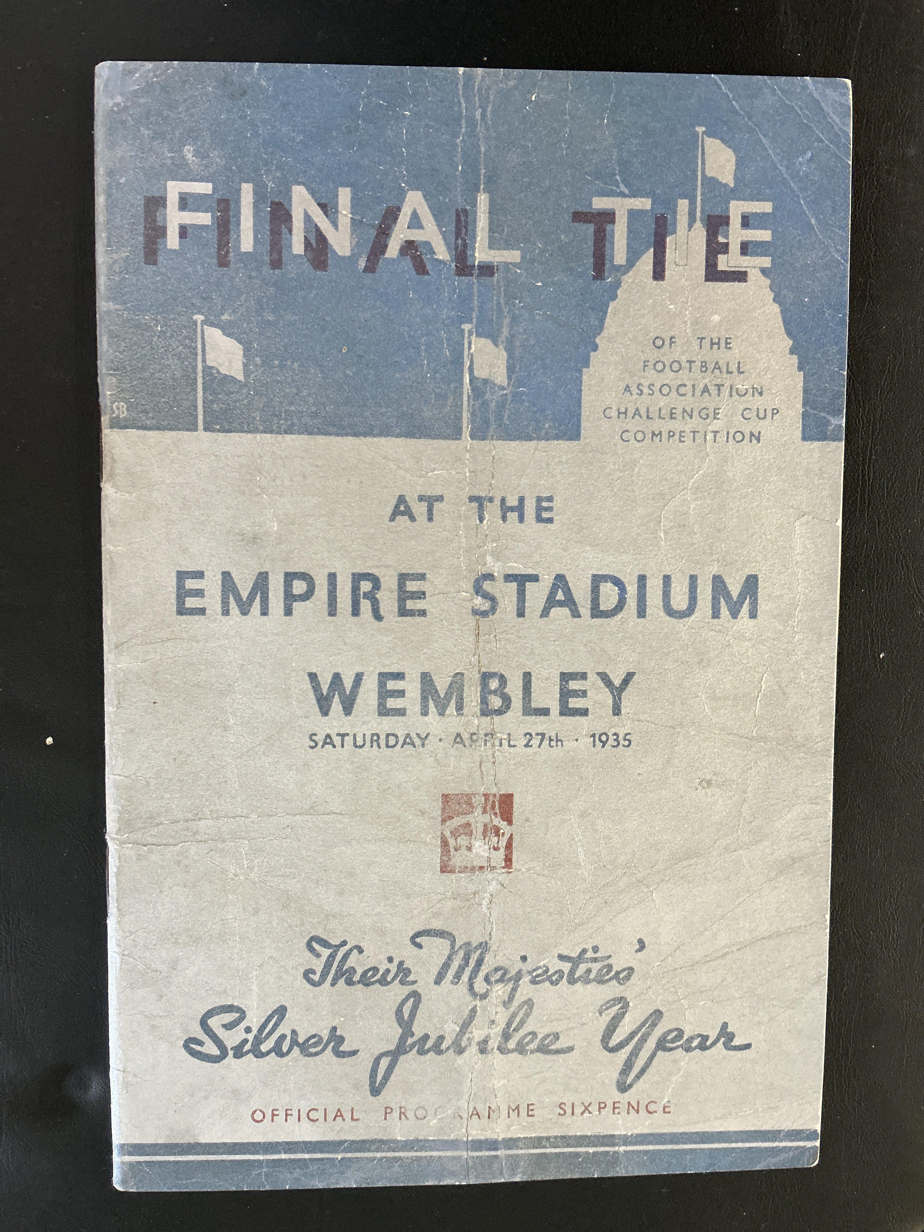 1935 FA Cup Final Football Programme: Sheffield Wednesday v West Brom in good condition with no team changes. The jubilee cover has had a fold which tends to stay in this style of paper this year. Professional clean and repair to spine.
