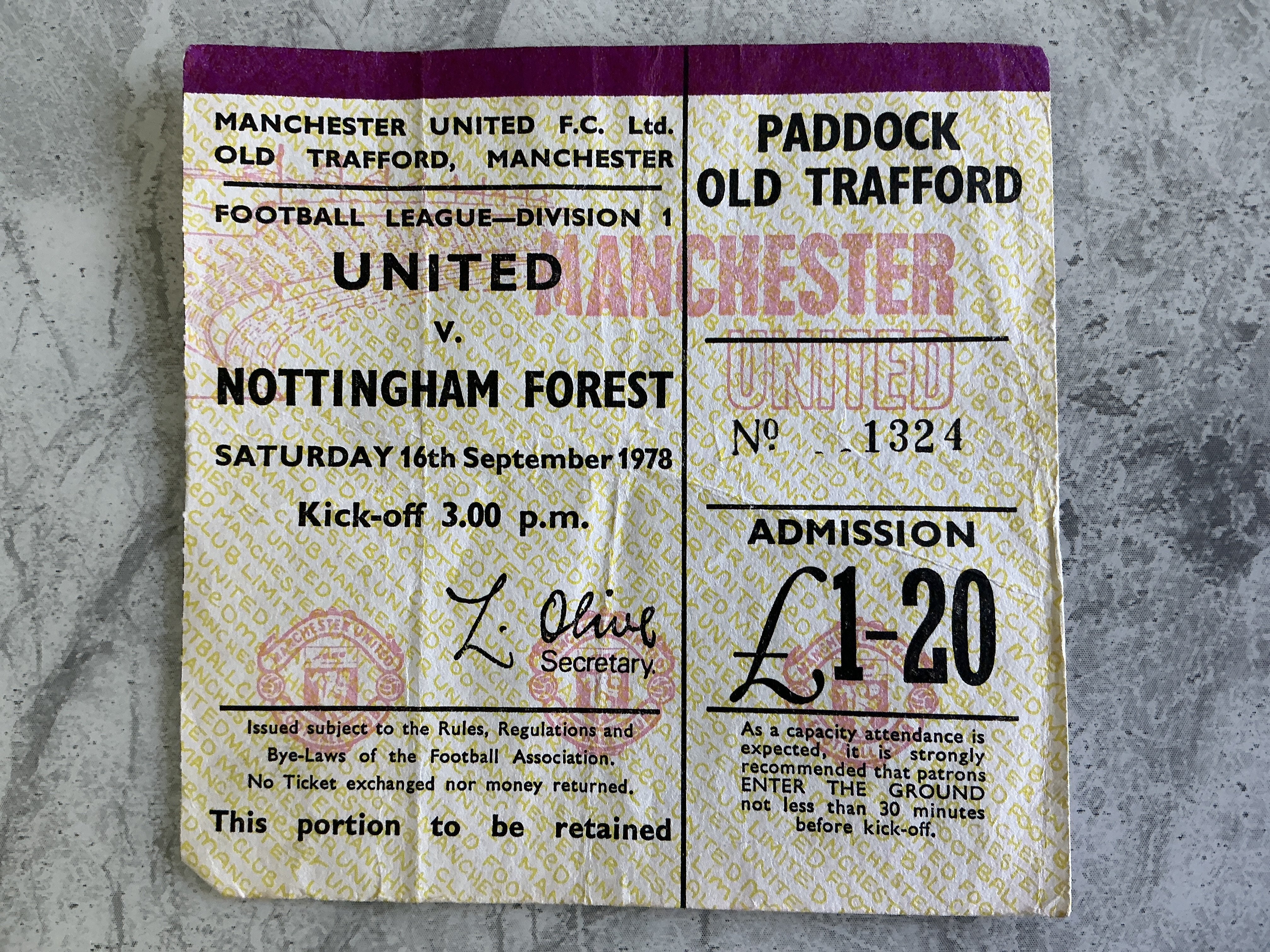 78/79 Manchester United v Nottingham Forest Football Ticket: League match dated 16 9 1978. Fold.