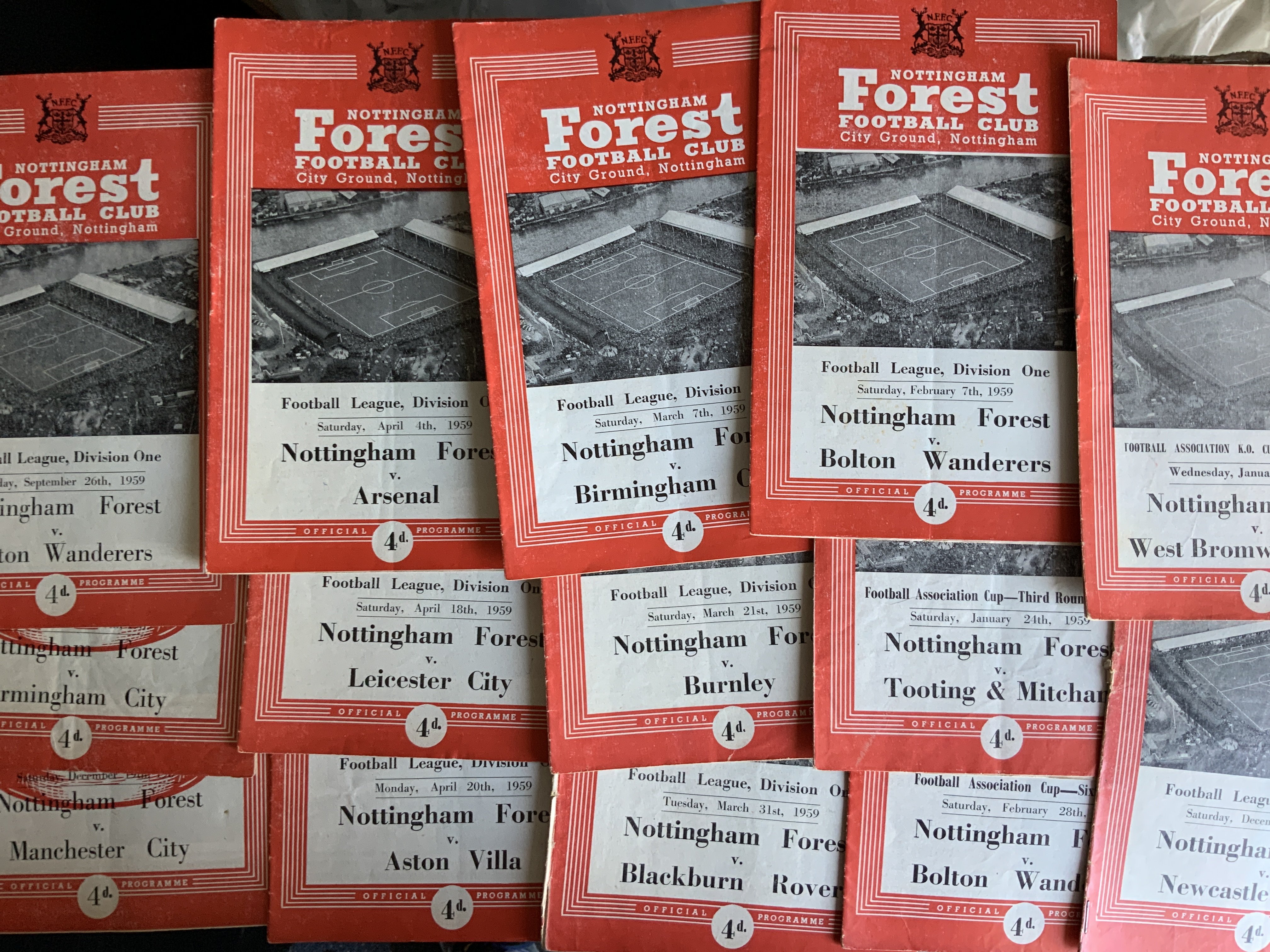 Nottingham Forest Home Football Programmes: 13 from the late 50s and approximately 330 from the 60s with a few early 70s. 8 seasons sets from the 60s are near complete. A further 20+ aways from the 60s. Instructions to sell. Very good. (est 360+)