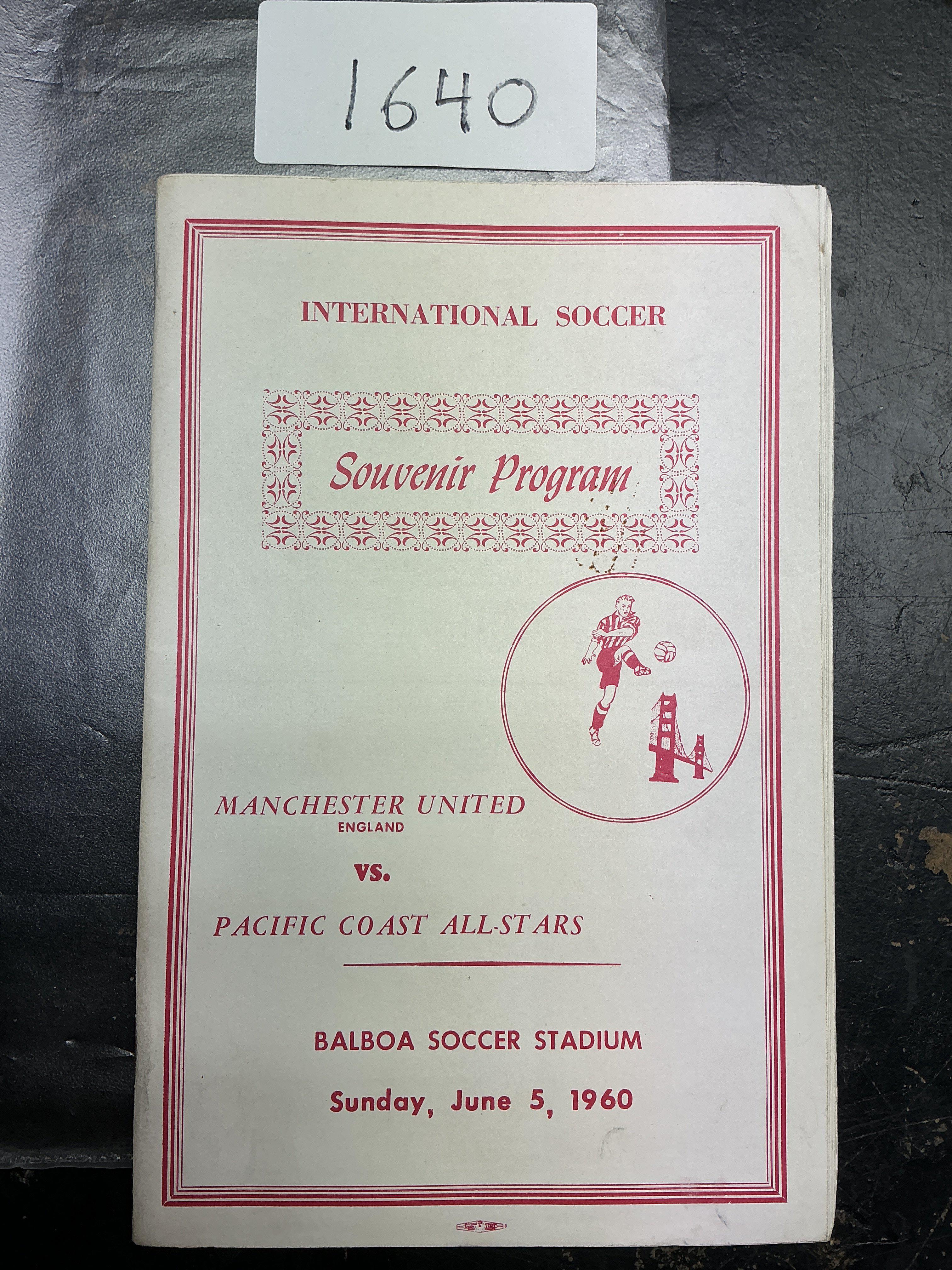 1960 Pacific All Stars v Manchester United Football Programme: Rate item indeed given to us by vendor who attended the match. 36 page programme is excellent with no writing played in San Francisco.