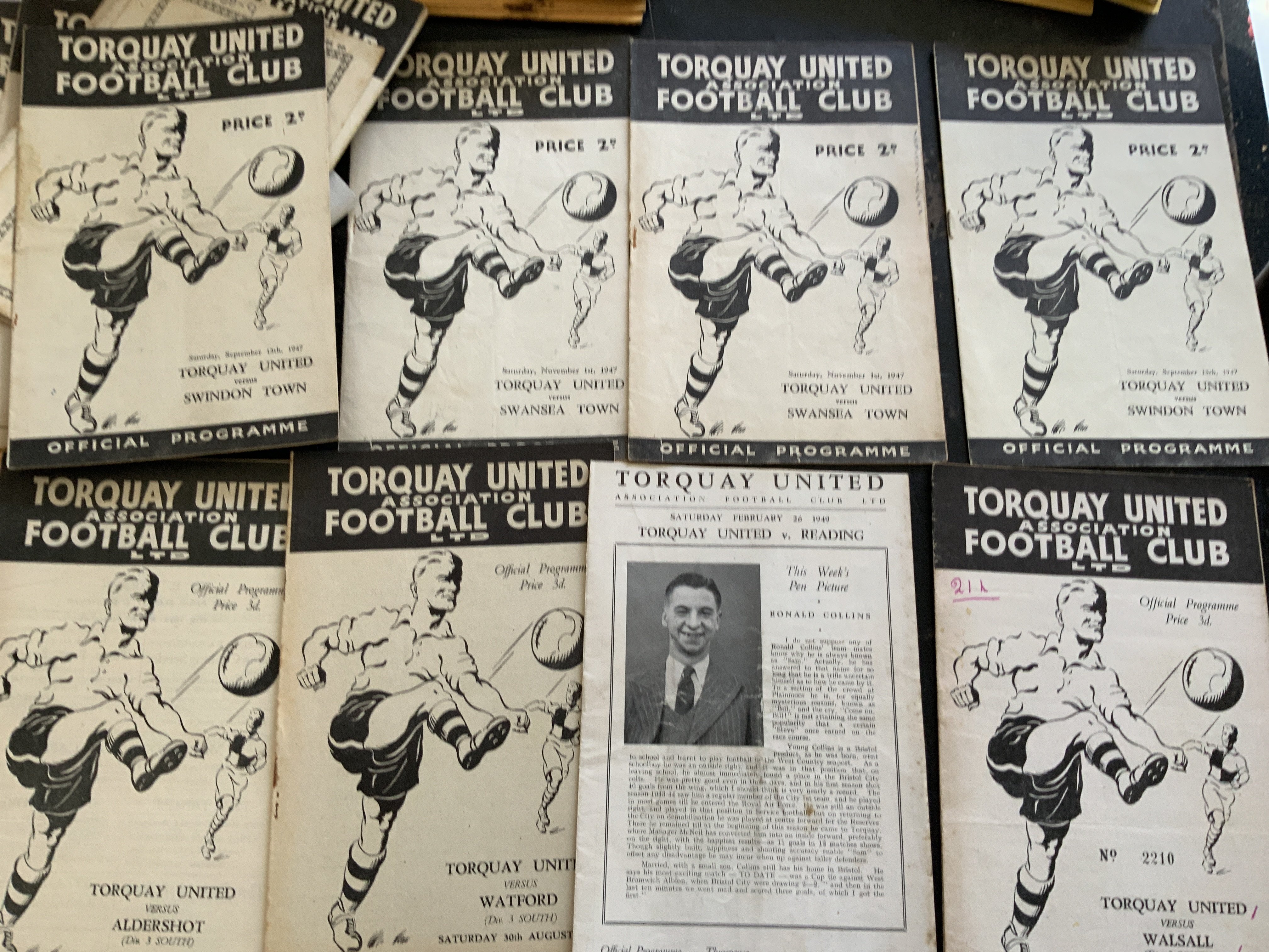 Torquay United 1950s + 1960s Home Football Programmes: Fantastic lot to include 60/61 Plymouth League Cup postponed 26 10 1960, Grimsby postponed and played match. 8 from the 40s, 38/39 Cardiff 4 pager with faults, 50/51 Port Vale, 52/53 x 2, 53/54 x 7 and a further 91 from mid 50s to 59/60. C/W over 50 from the 60s plus some early 70s. Fair/good with duplication. (est 180)