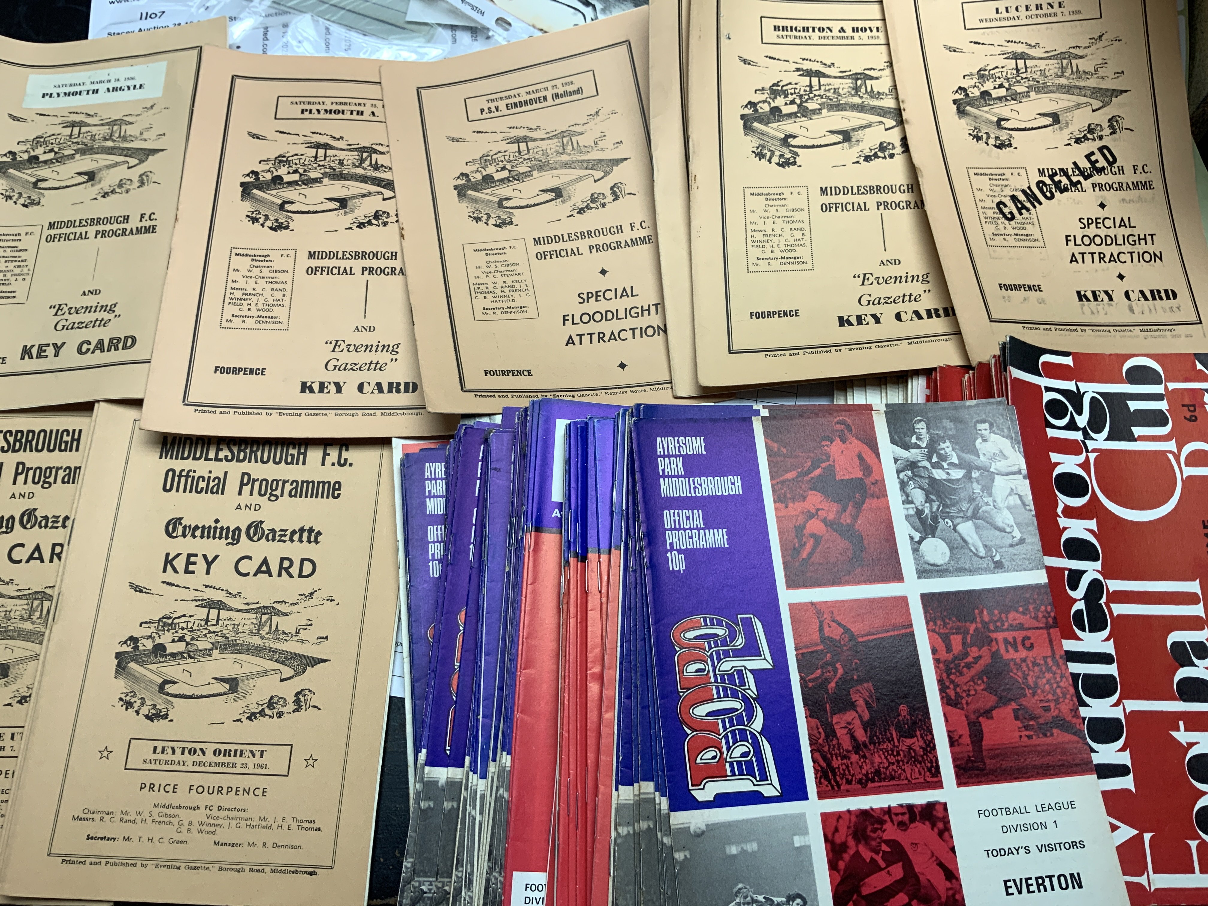 North East Football Programmes Box: Middlesbrough Sunderland and Hartlepool home programmes from the 60s and 70s. Almost 100 Sunderland from 1968 to 1973, Hartlepool have 10 from the 50s including 50/51 Bristol City, 51/52 Grimsby and over 50 from 1969 to 1973, Middlesbrough have 13 of the beige issues from 1956 to 1962 including Lucerne stamped cancelled and Bella Vista plus a further 130 from the late 60s and 70s. Very good. Almost 300.