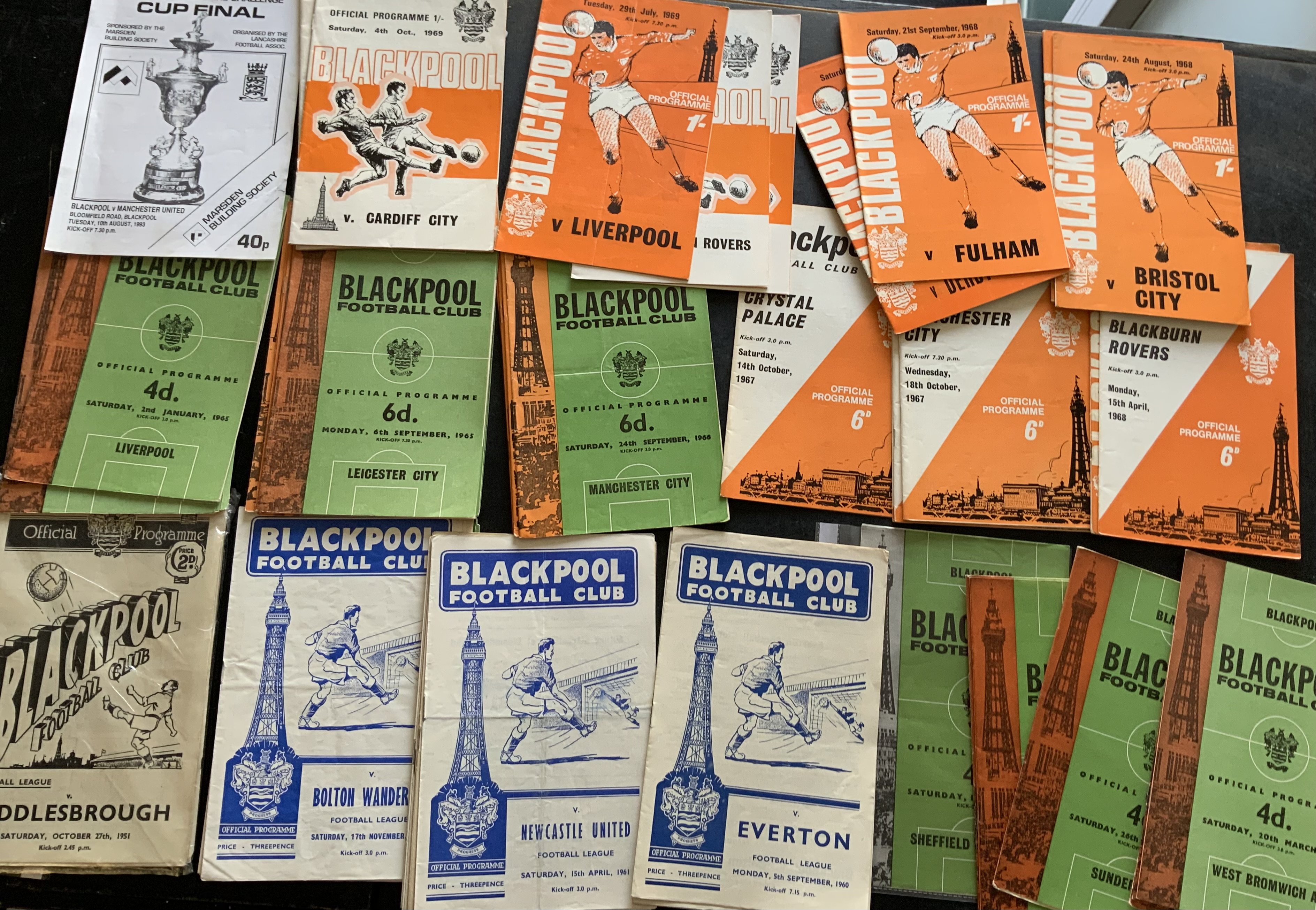 Blackburn Rovers and Blackpool Football Programme Collection: Blackburn collection covering 13 x 1950s, 35 x 1960s. Includes 1957/8 Liverpool, 1958/9 Werder Bremen and 1964/5 Sheffield Wednesday December postponed and January. Mostly good with a few minor faults and no duplication. Blackpool collection covering 11 x 1950s, 67 x 1960s contains 1951/2 Middlesbrough, 1952/3 Newcastle, 1953/4 Cardiff and 1969/0 Liverpool Friendly. Condition is mostly good with most of the 1960s being excellent. No duplication (133)