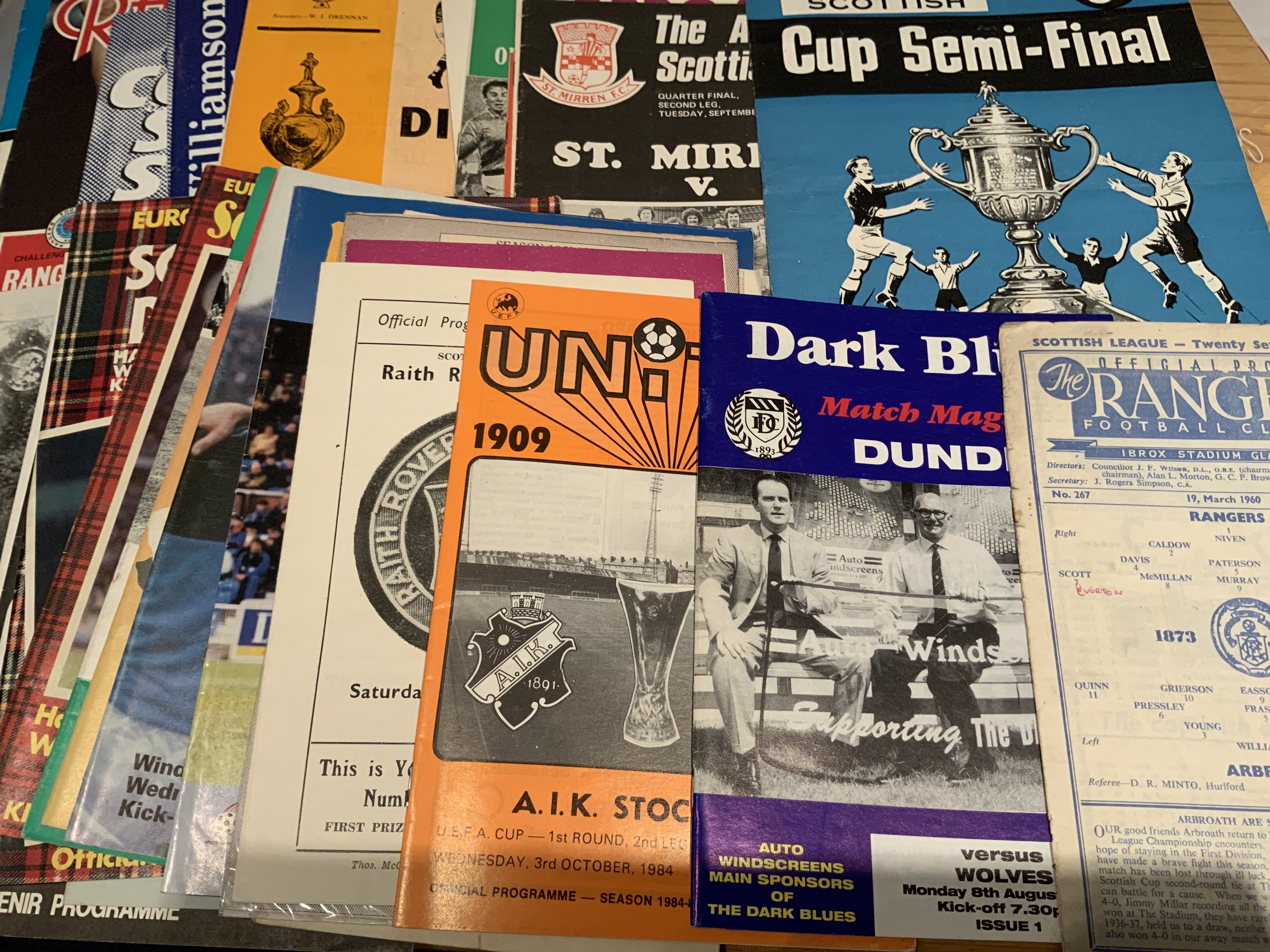 Scottish Football Programmes: From the 60s through to the 90s with a wide range of clubs in good condition. Plenty of European matches and friendlies. (80)