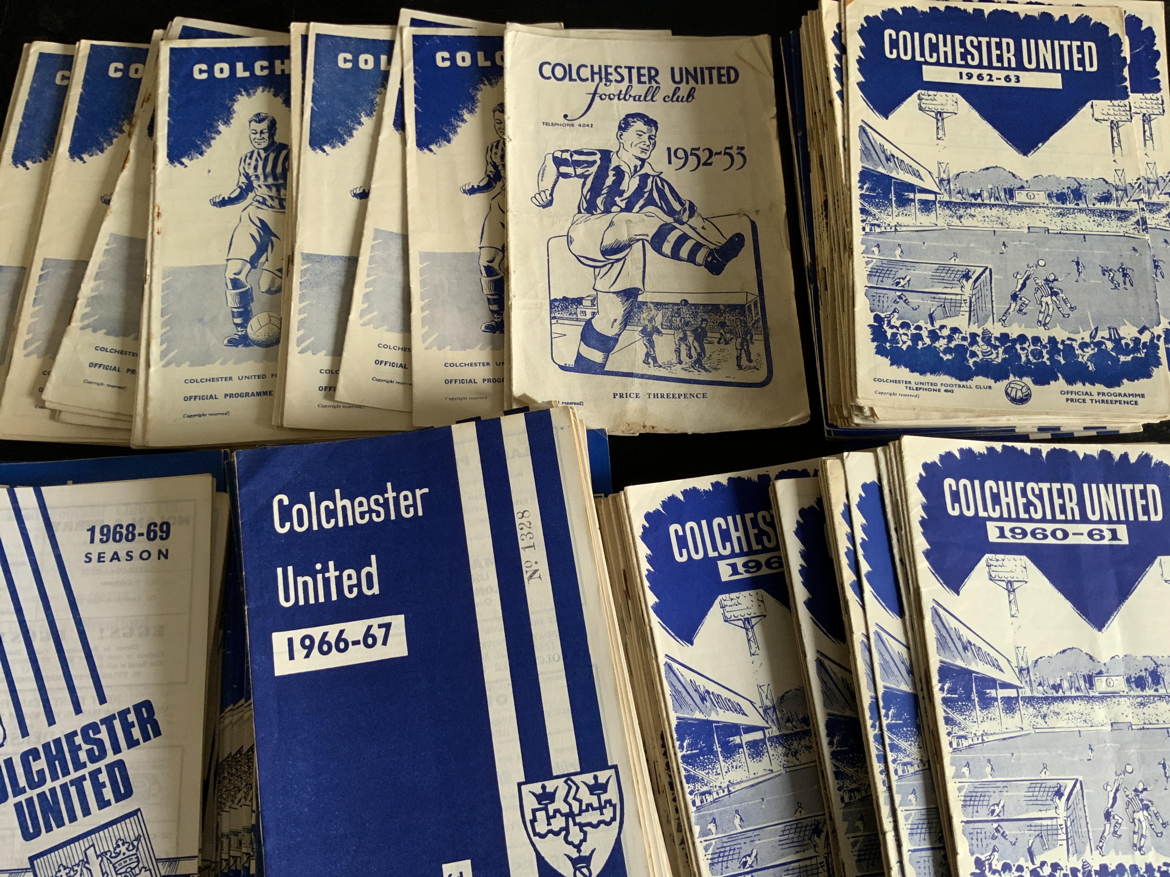 Colchester United Home Football Programmes: 24 from the 50s plus around 180 from the 60s to include a couple of sets. 70/71 set also. Instructions to sell. Very good. (est 230+)