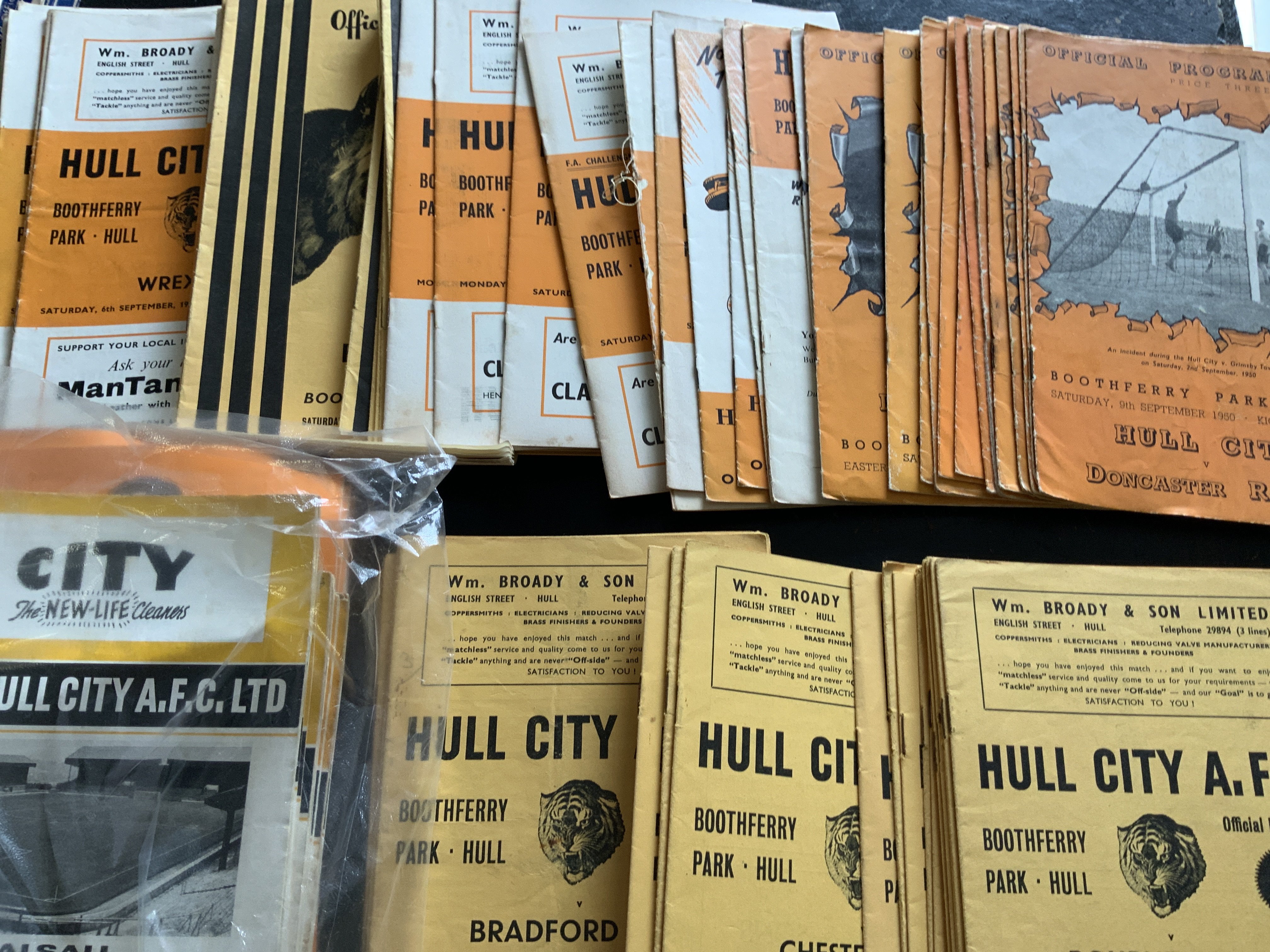 Hull City Home Football Programmes: 52 from the 50s and around 100 from the 60s to include a complete or near complete set from 64/65. Few 70s additionally. Instructions to sell. Very good. (est 170+)