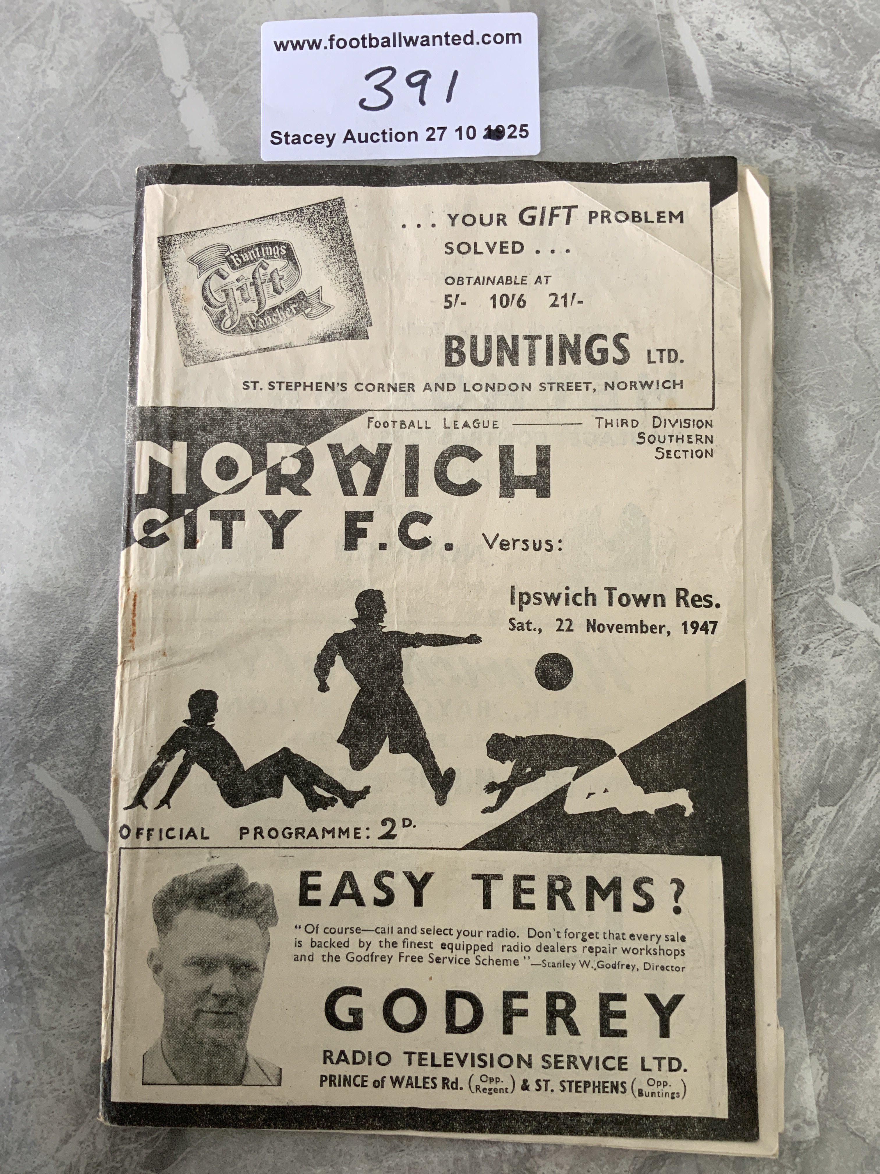 47/48 Norwich City Reserves v Ipswich Football Programme: Football Combination with pencilled team changes dated 22 11 1947. Good.