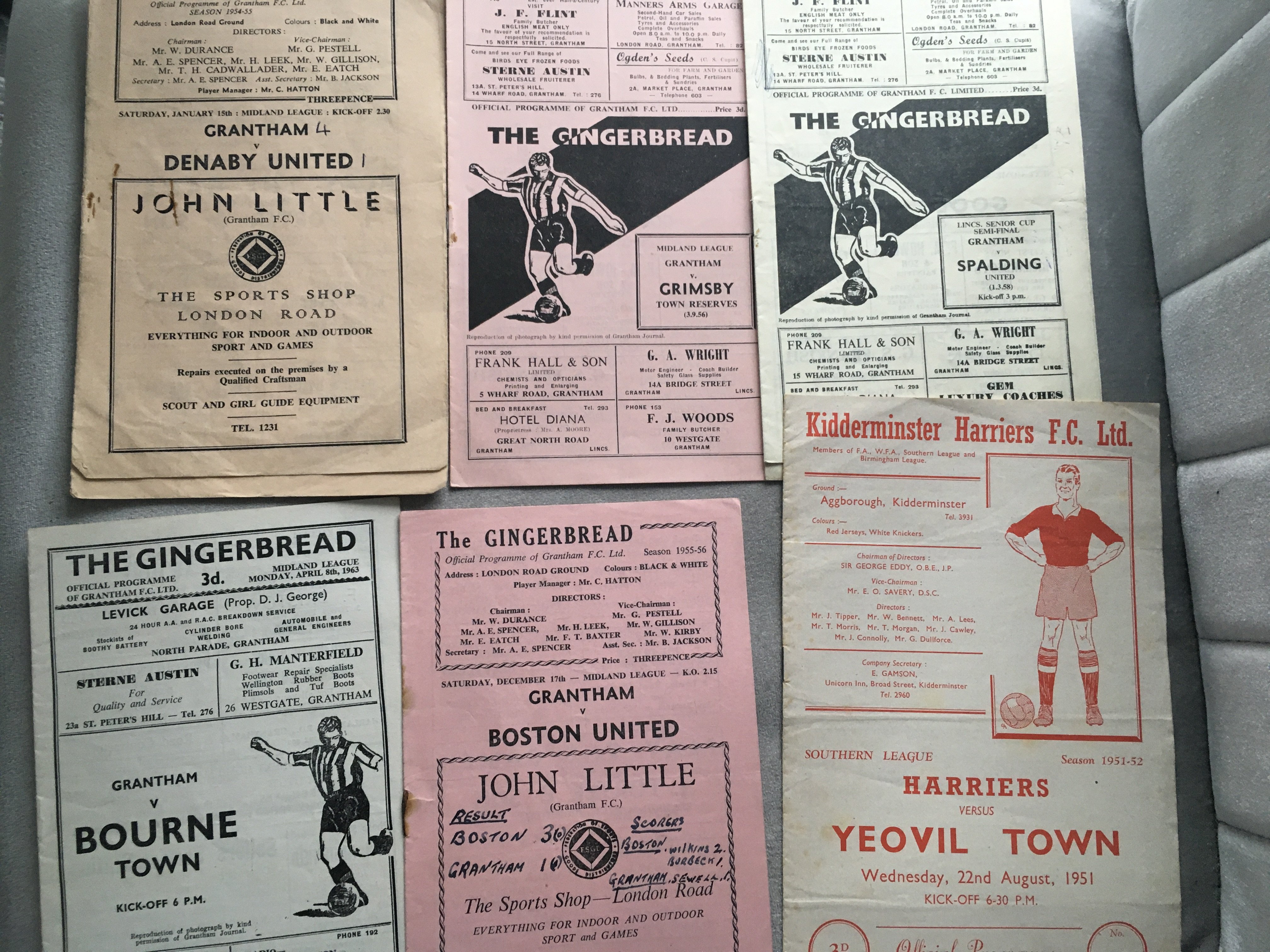 1950s Non League Football Programmes: Mid to late 50s to include 5 x Grantham some with writing to cover, 1 each of Boston, Kettering, Yeovil, Gt Yarmouth, Corinthians, Maidenhead, Wealdstone, Ilford plus 51/52 Kidderminster v Yeovil and more.