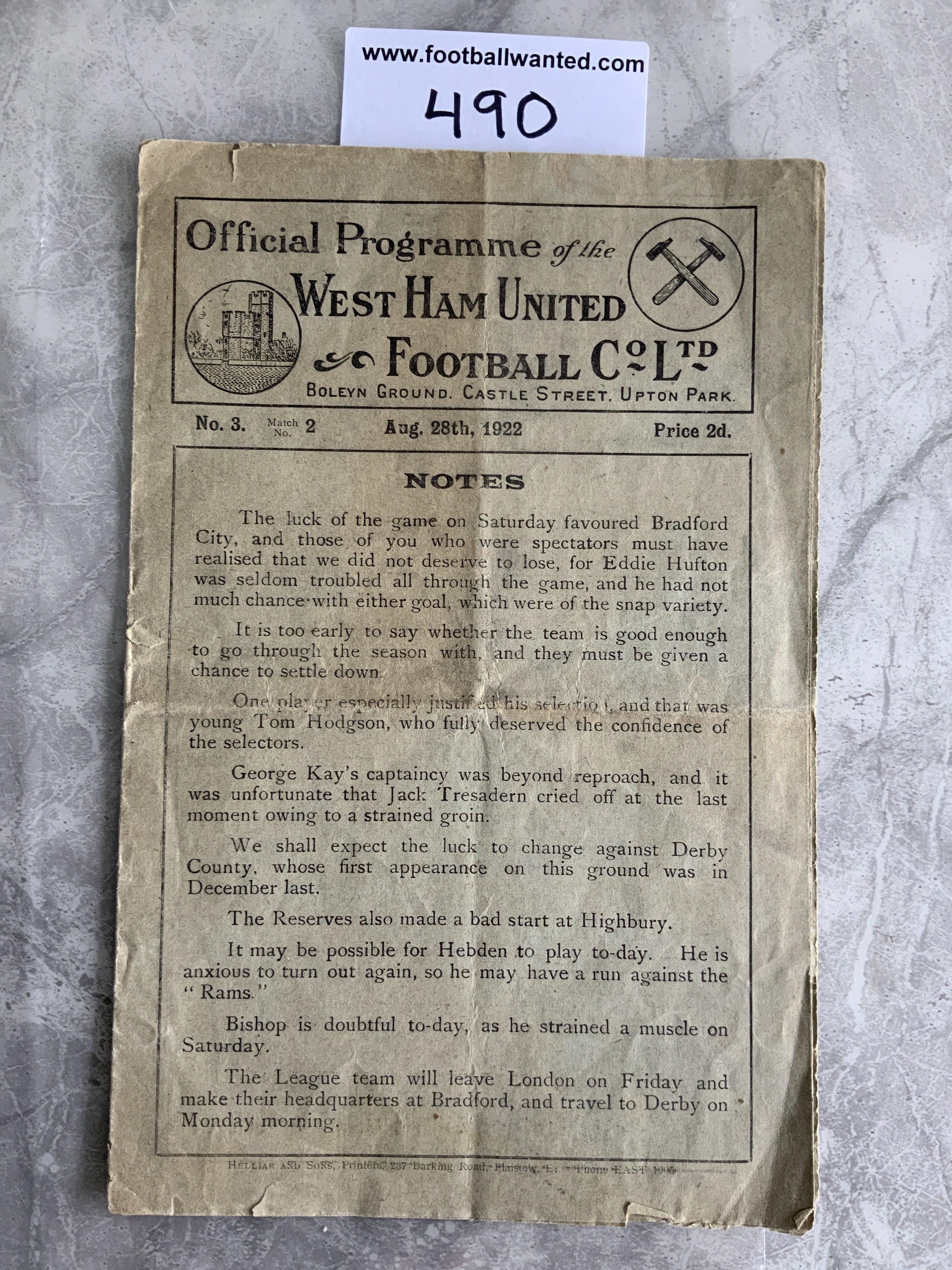 1922 - 1923 West Ham v Derby Football Programme: Division 2 match in fair/good condition with no team changes. Folding.