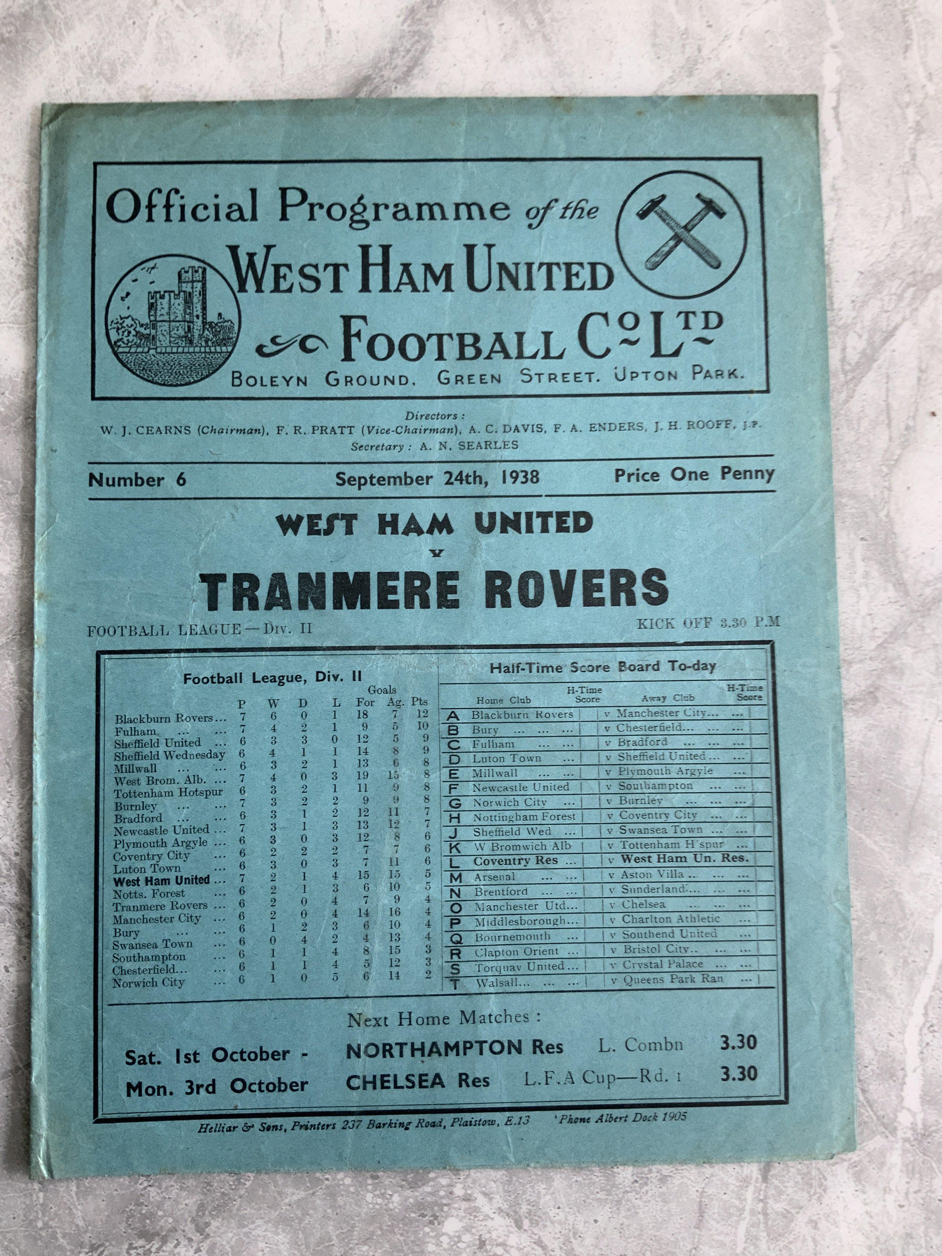 1938 - 1939 West Ham v Tranmere Rovers Football Programme: Very good condition division two programme with no team changes.