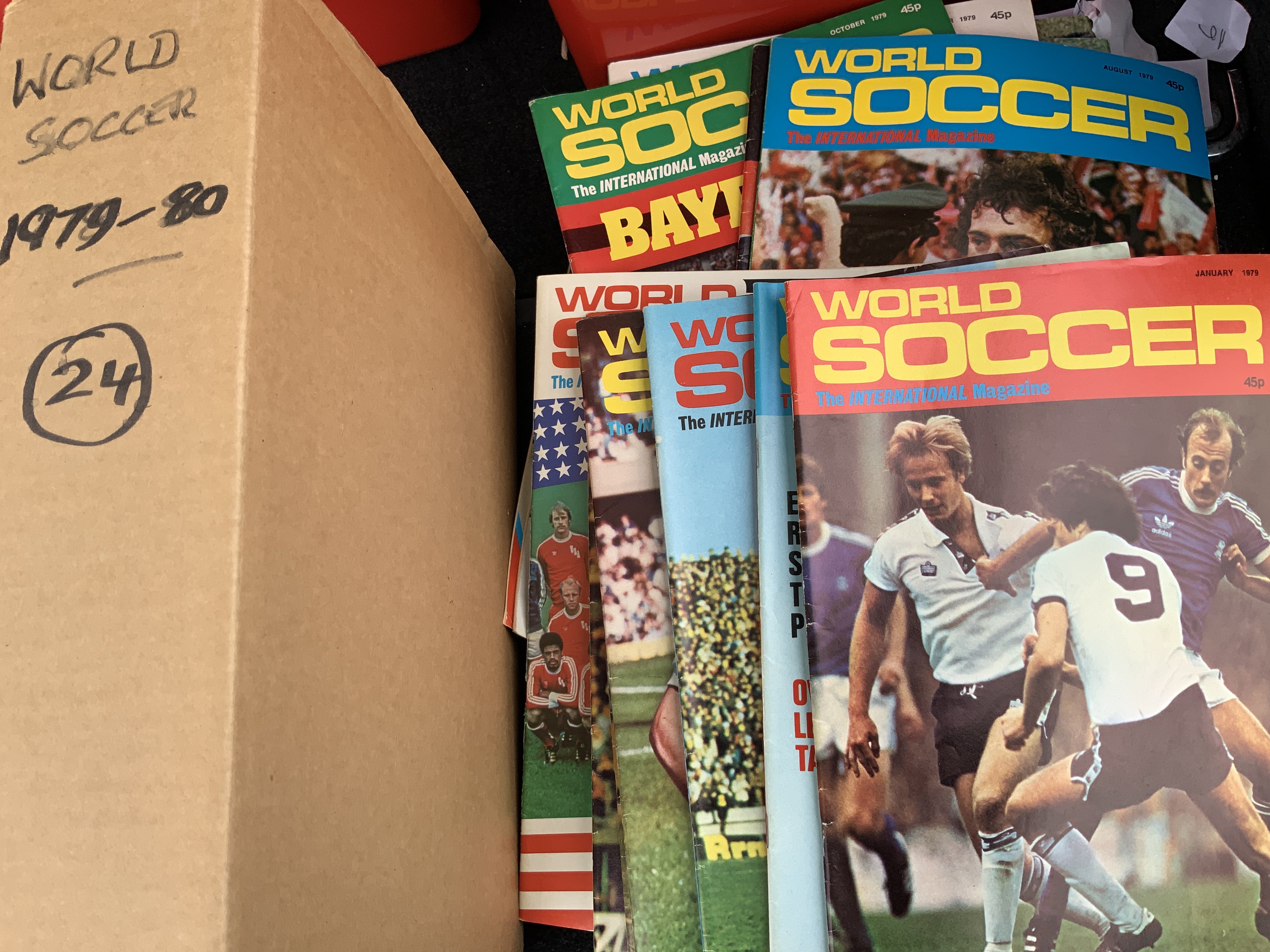 1979 - 1982 World Soccer Football Magazines: Four complete sets of the magazine together with 5 yearbooks from 1999 to 2004. Very good.