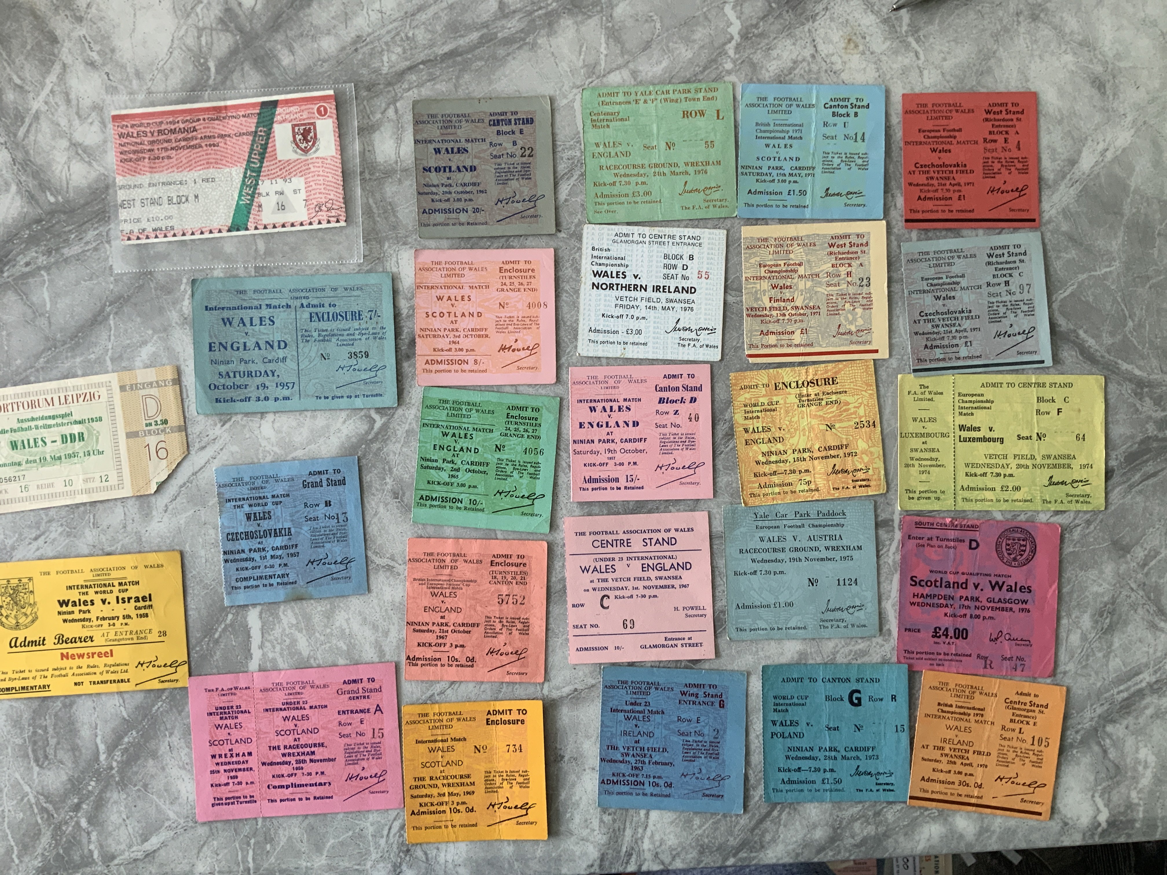 Wales International Football Tickets: Away 1957 East Germany the rest are homes. Includes 57 England Czechoslovakia 58 Israel then a run of 60s through to 1976. C/W 93 Rumania. Very good. (25)