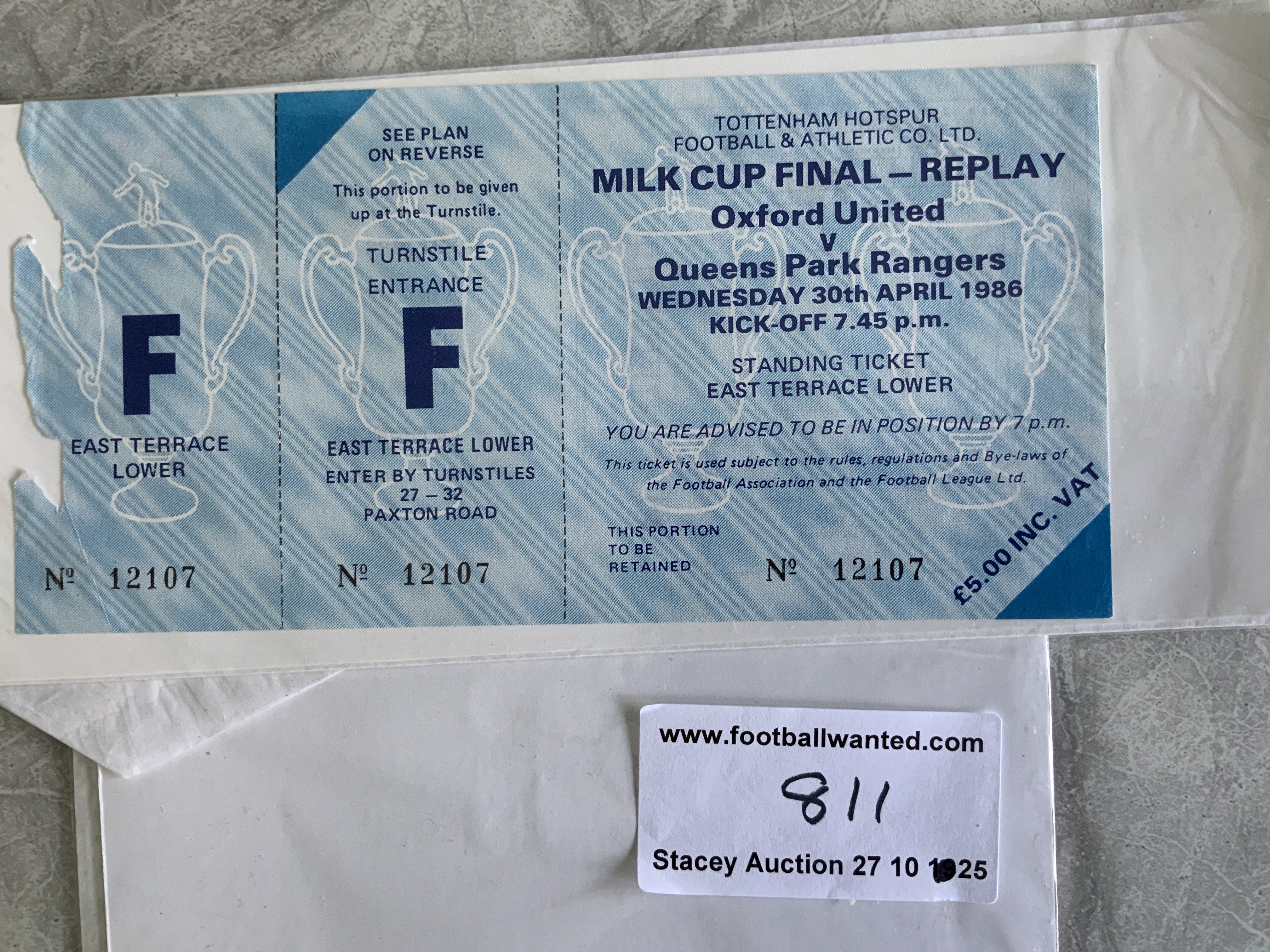 1986 League Cup Final Replay Football Ticket: Unused match ticket for the match that was not played. Oxford United v QPR dated 30 4 1986 due to be played at Tottenham if first match was a draw.