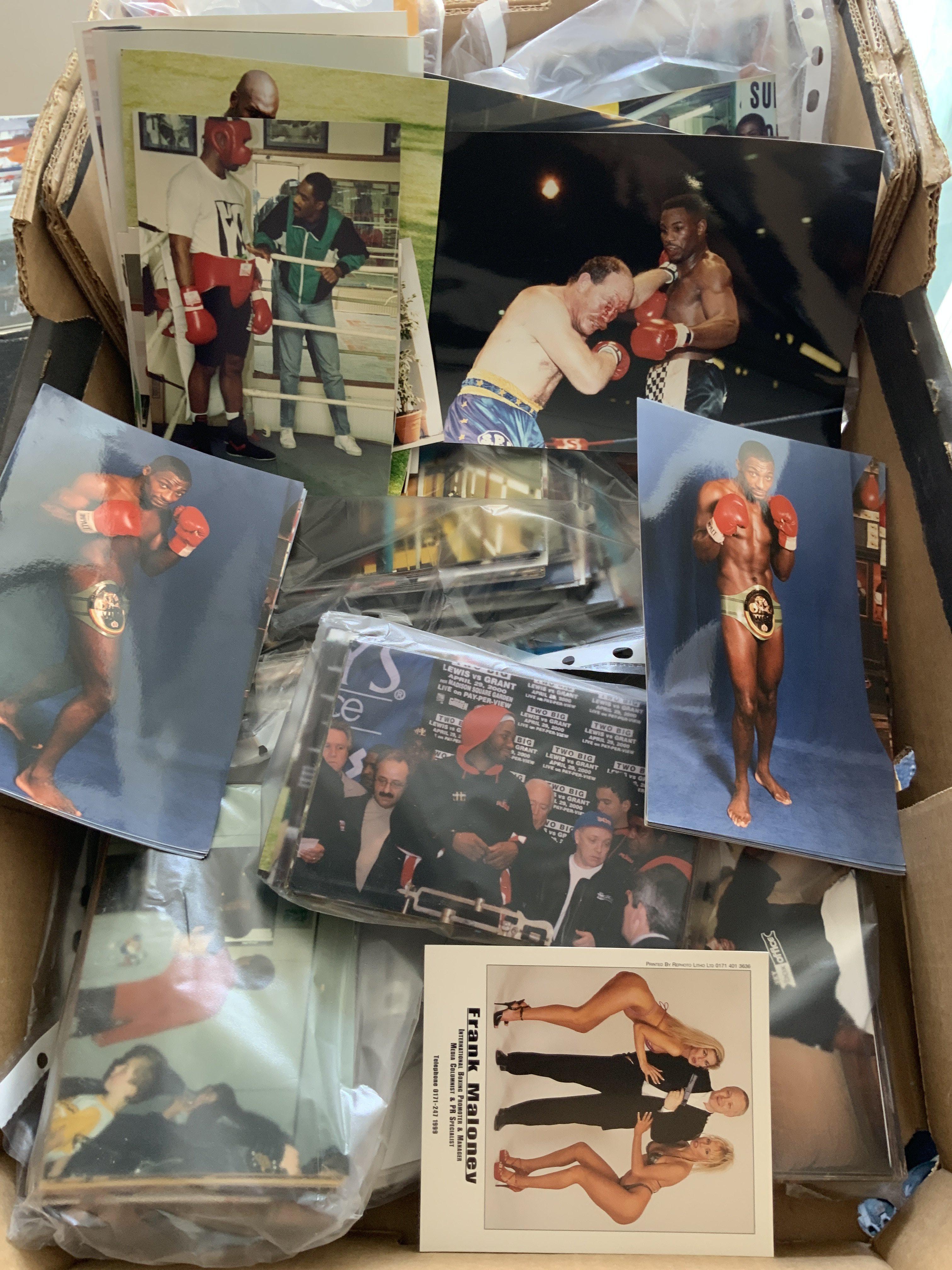 1999 Lennox Lewis v Holyfield Boxing Memorabilia: Many hundreds of privately taken photos in USA by Tracey Maloney and many are when relaxing or at training etc with Frank. There are some passes which include participants and Tracy Maloney. Incredible insight into this famous fight. Large box.