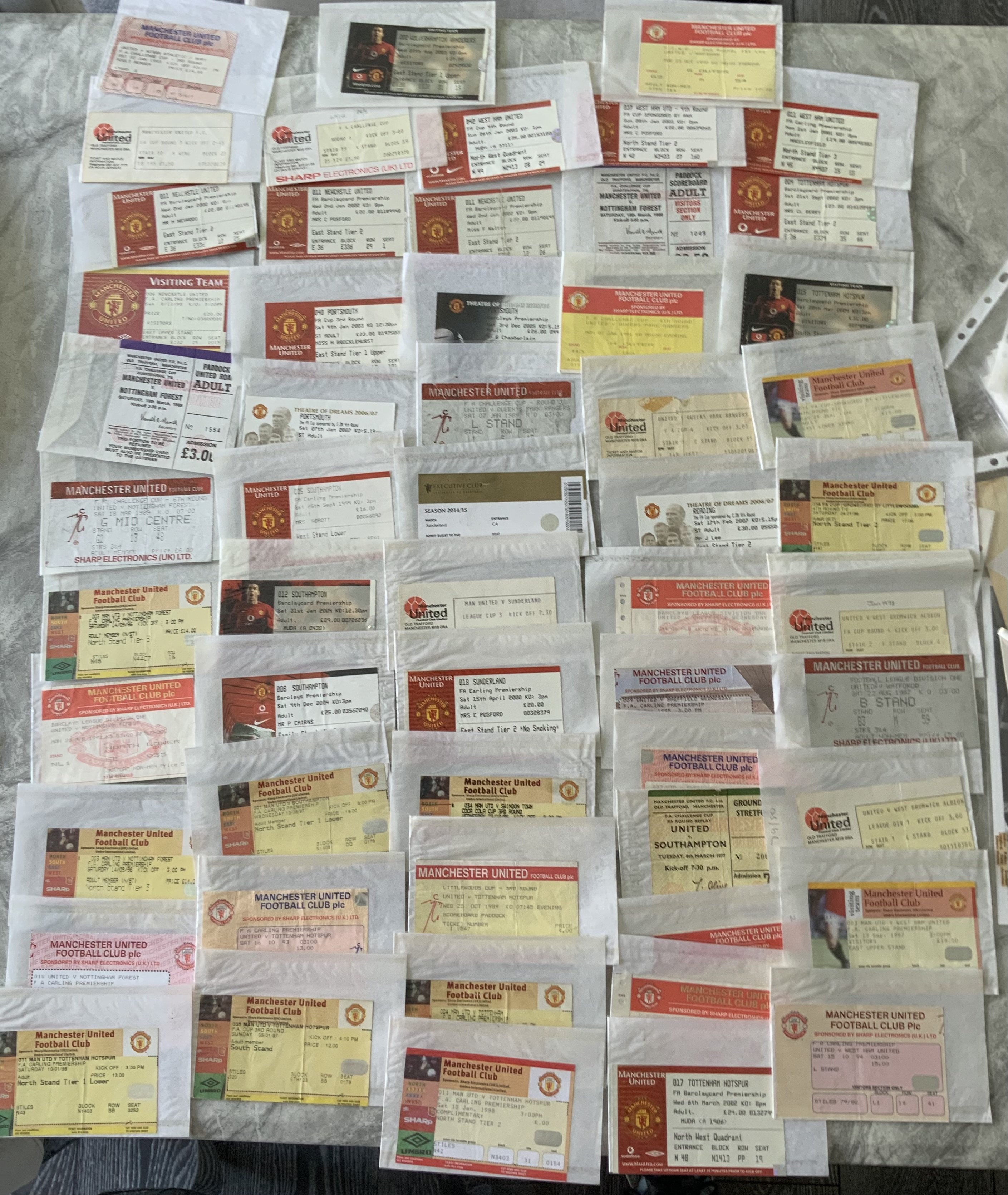 Manchester United Home Football Tickets: With opposition teams N- W in good condition. From the 70s onwards to include Premier League League Cup and FA Cup. (56)