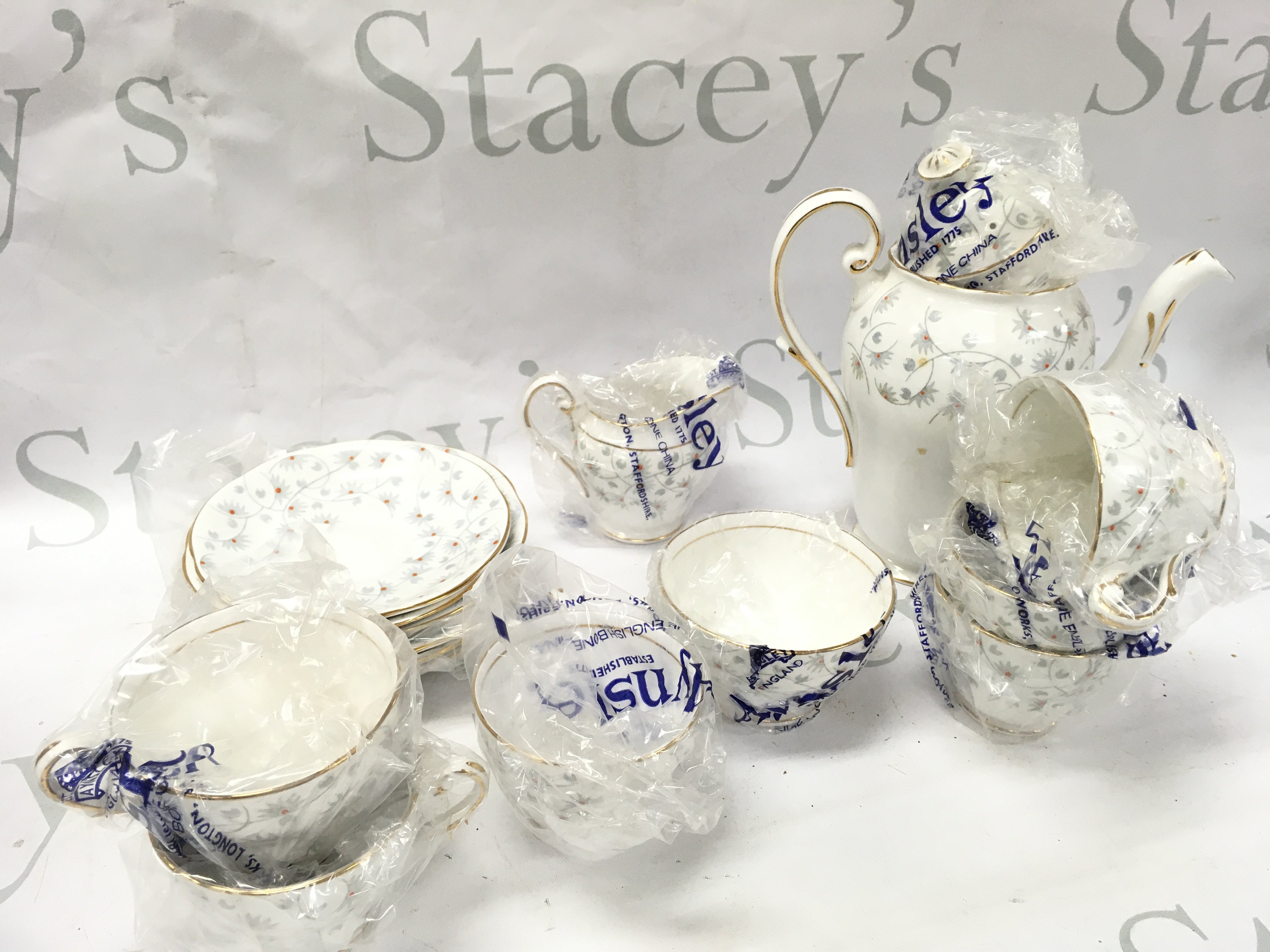 A boxed Royal Standard Vanity Fair tea set . This lot cannot be posted- NO RESERVE