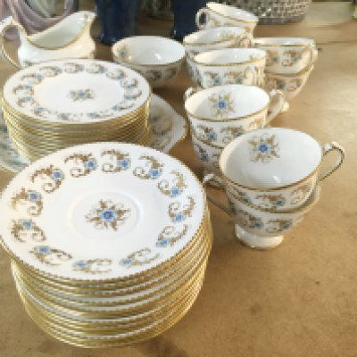 A royal crown Denby tea service. Good condition no obvious damage noted.