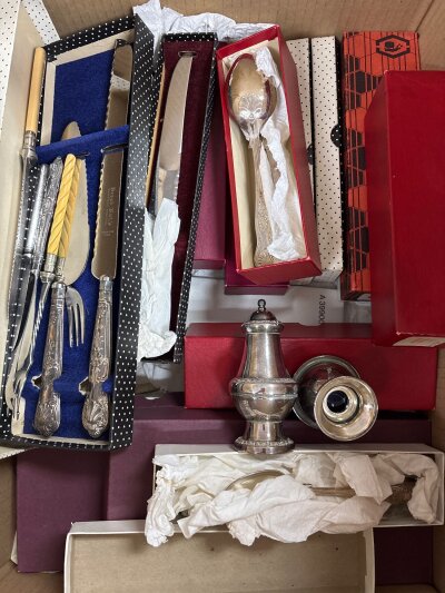 Collection of silver plated Harrods kings pattern boxed cutlery including knives, spoons , forks etc