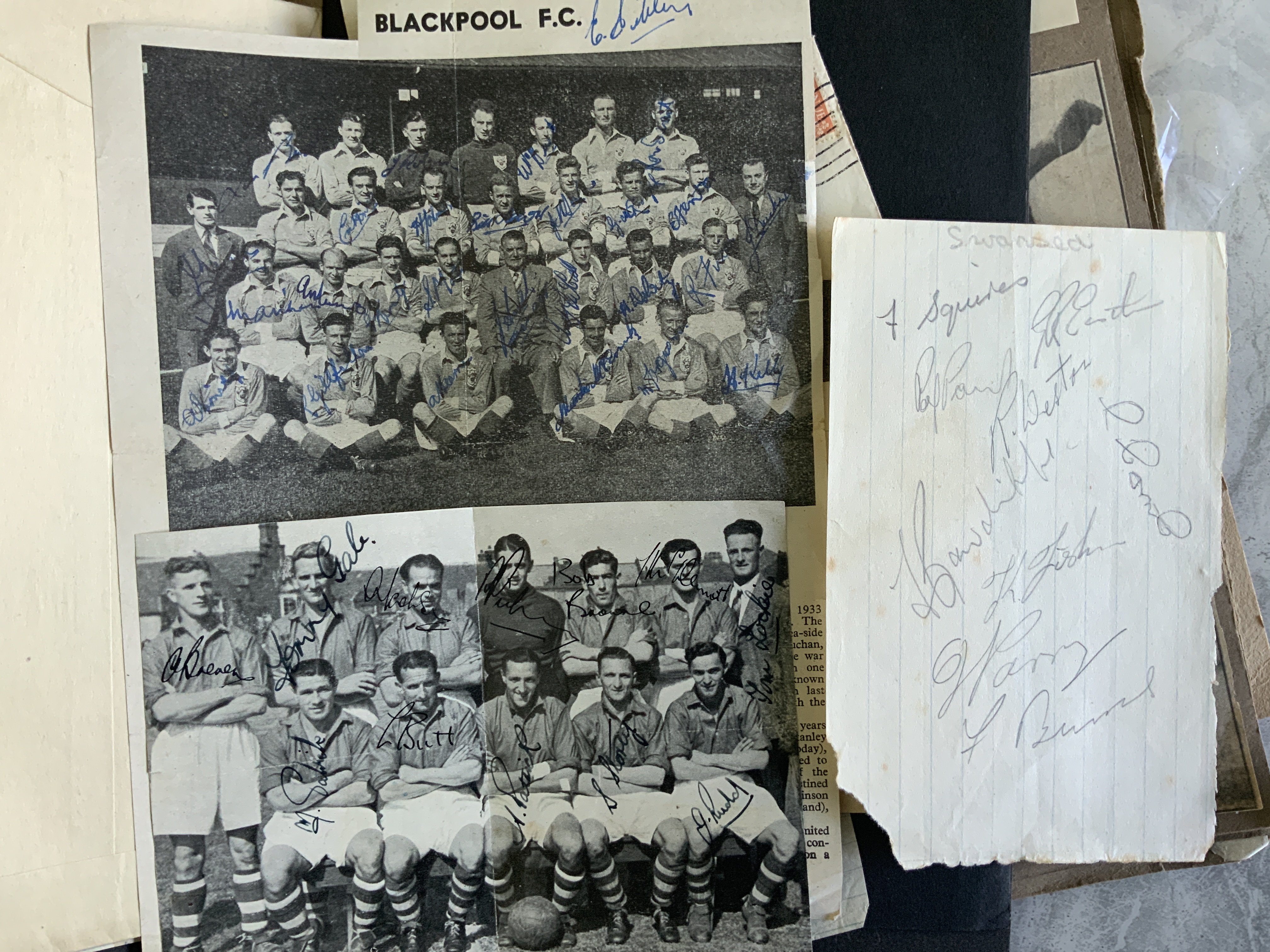 1940s Autographed Football Scrapbook: From 46/47 and 47/48 including a Blackpool team group signed by 25. Spotted two Alf Ramsey signatures whilst at Southampton. Teams include Arsenal Burnley Bristol Rivers Chelsea Colchester Notts Forest Plymouth Sheffield Wednesday Southampton Swansea Walsall and York. (250)