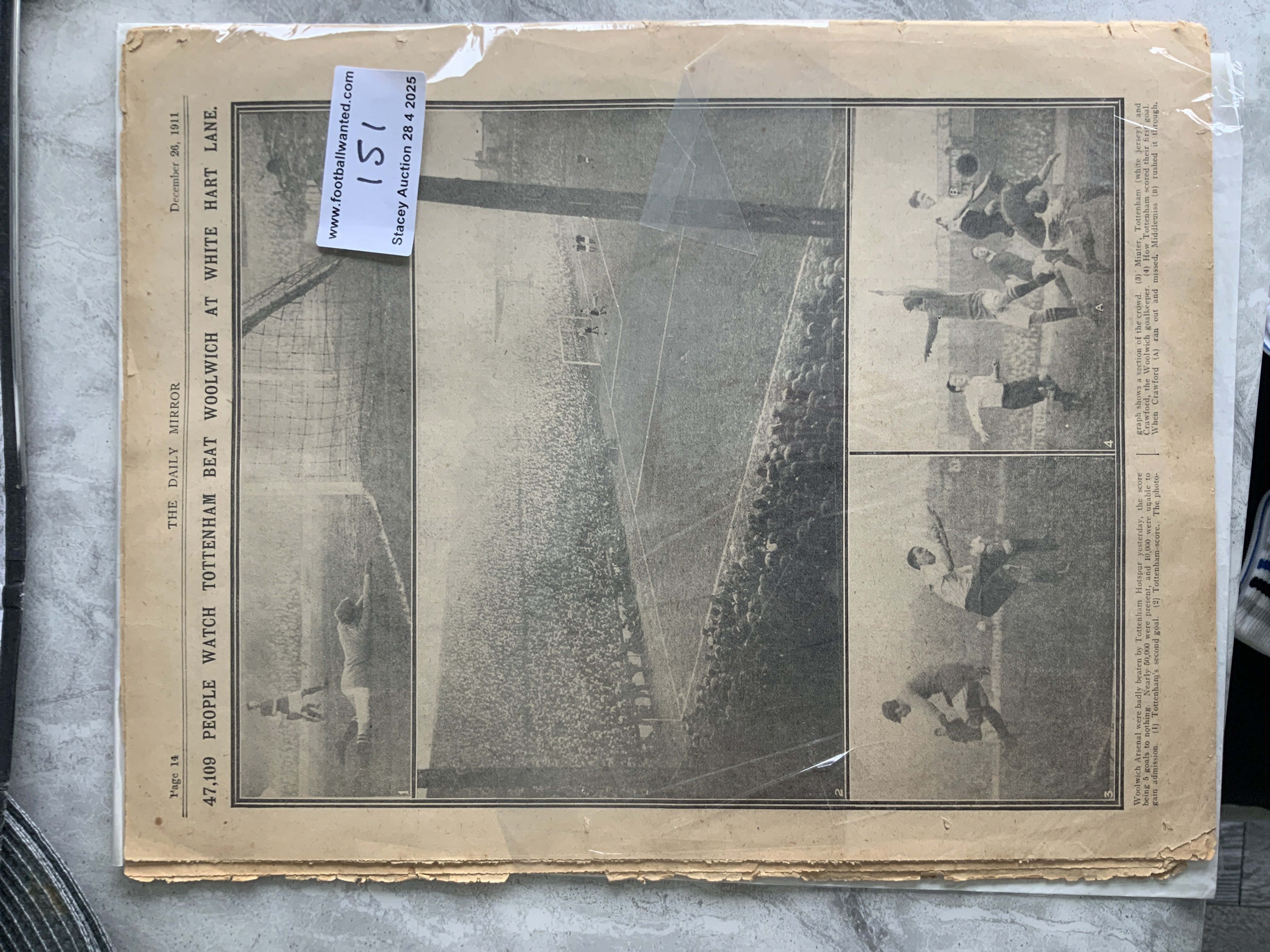 1911 Tottenham v Woolwich Arsenal Football Newspaper: Full Daily Mirror newspaper dated 26 12 1911 with rear page headline stating 47109 people watch Tottenham beat Woolwich Arsenal at White Hart Lane. Whole back page taken up with 4 large pictures of the 5-0 match.