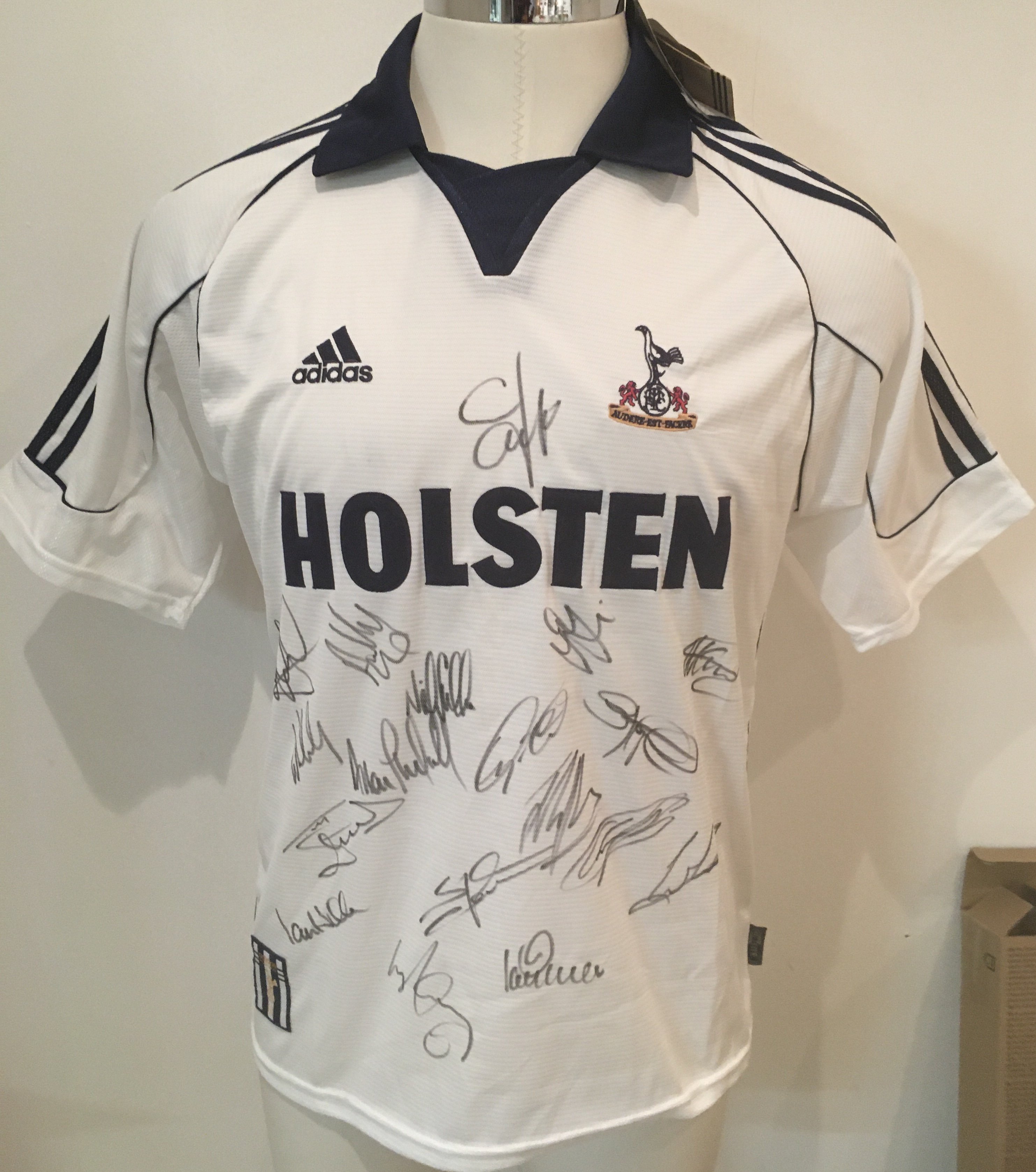 Tottenham 1999 - 2001 Signed Football Shirt: Brand new with tags home shirt in size medium signed by 18 players. Former property of Spurs club secretary Peter Barnes.