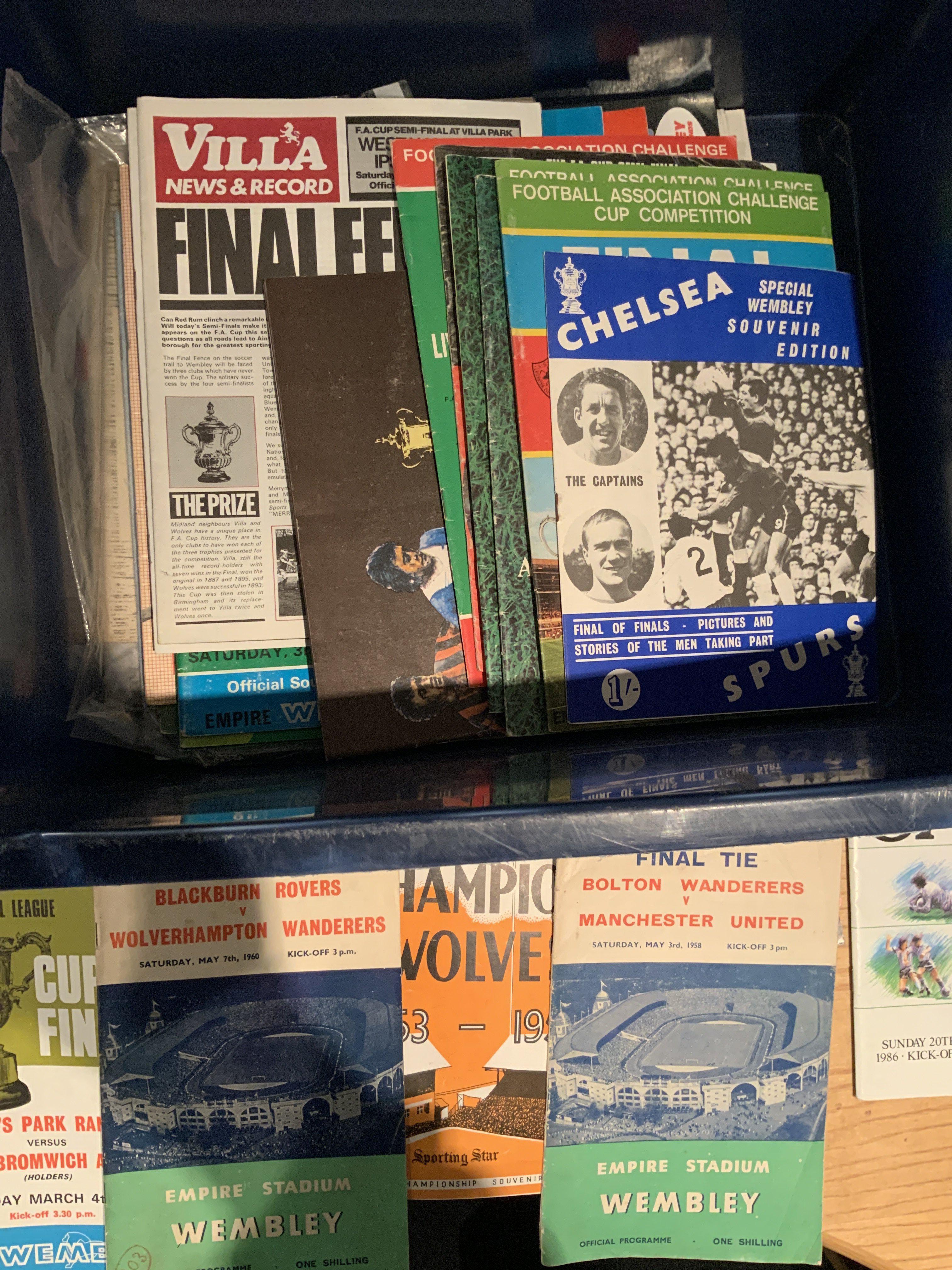 Big Match Football Programmes: Includes FA Cup finals for 1958, 1960, 1968 plus semi finals Charity Shields, European finals, League Cup finals and semis plus a 53/54 Wolves brochure. Minor duplication. (79)