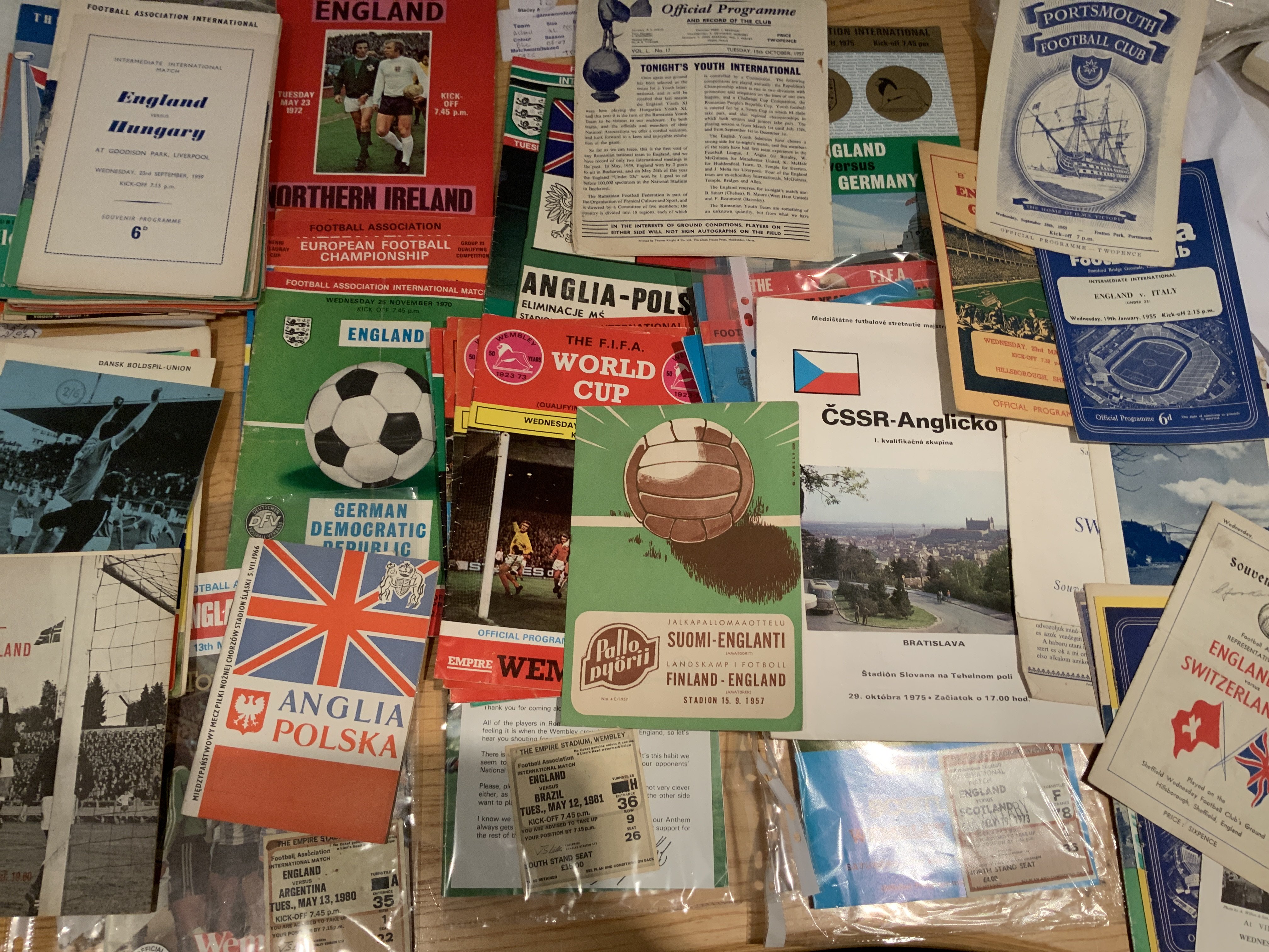 England International Football Programmes: Includes home and away, youth, B Internationals, Under 23s etc. Includes aways at 1957 Finland, 1963 Switzerland, 1966 Norway, 1967 Austria. (121)