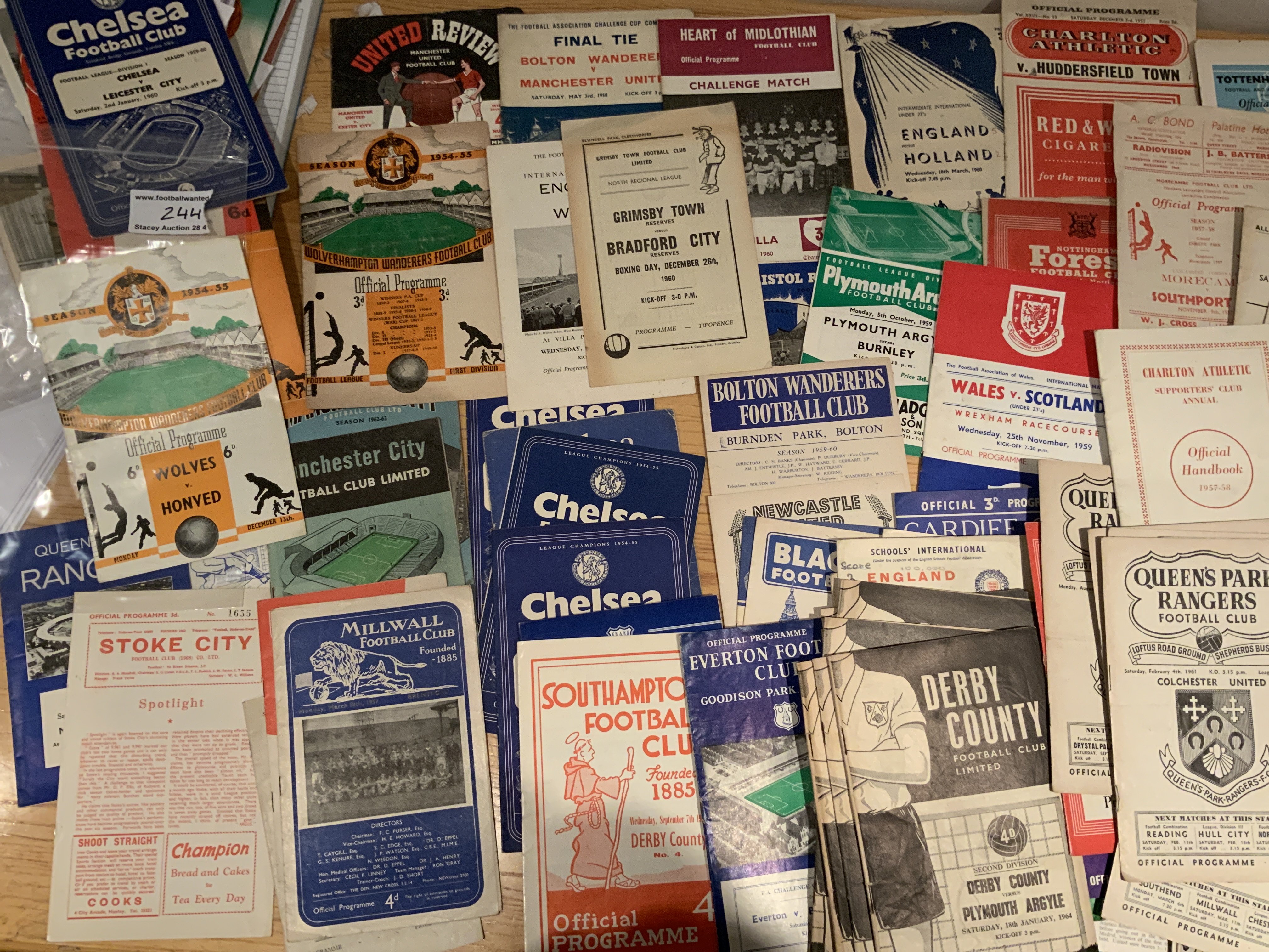 1950s + 1960s Football Programmes: Varied lot from the late 50s and early 60s in good condition. Includes 60/61 Manchester United v Exeter League Cup, 1958 FA Cup final, 59/60 Hearts v Aston Villa, 60/61 Grimsby v Bradford City reserves, Tottenham 60/61 homes x 4. Good QPR Derby Southend and Chelsea content. (Est 150)