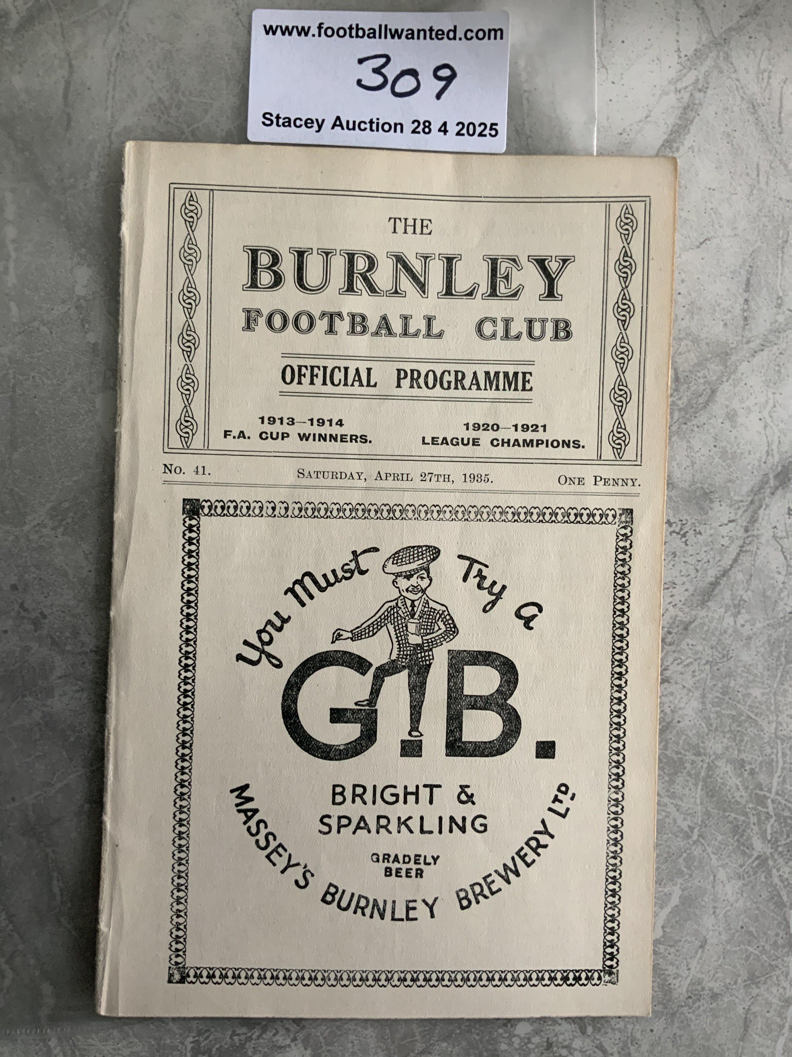 34/35 Burnley v Norwich City Football Programme: Excellent condition ex bound with covers Division Two programme with no team changes.