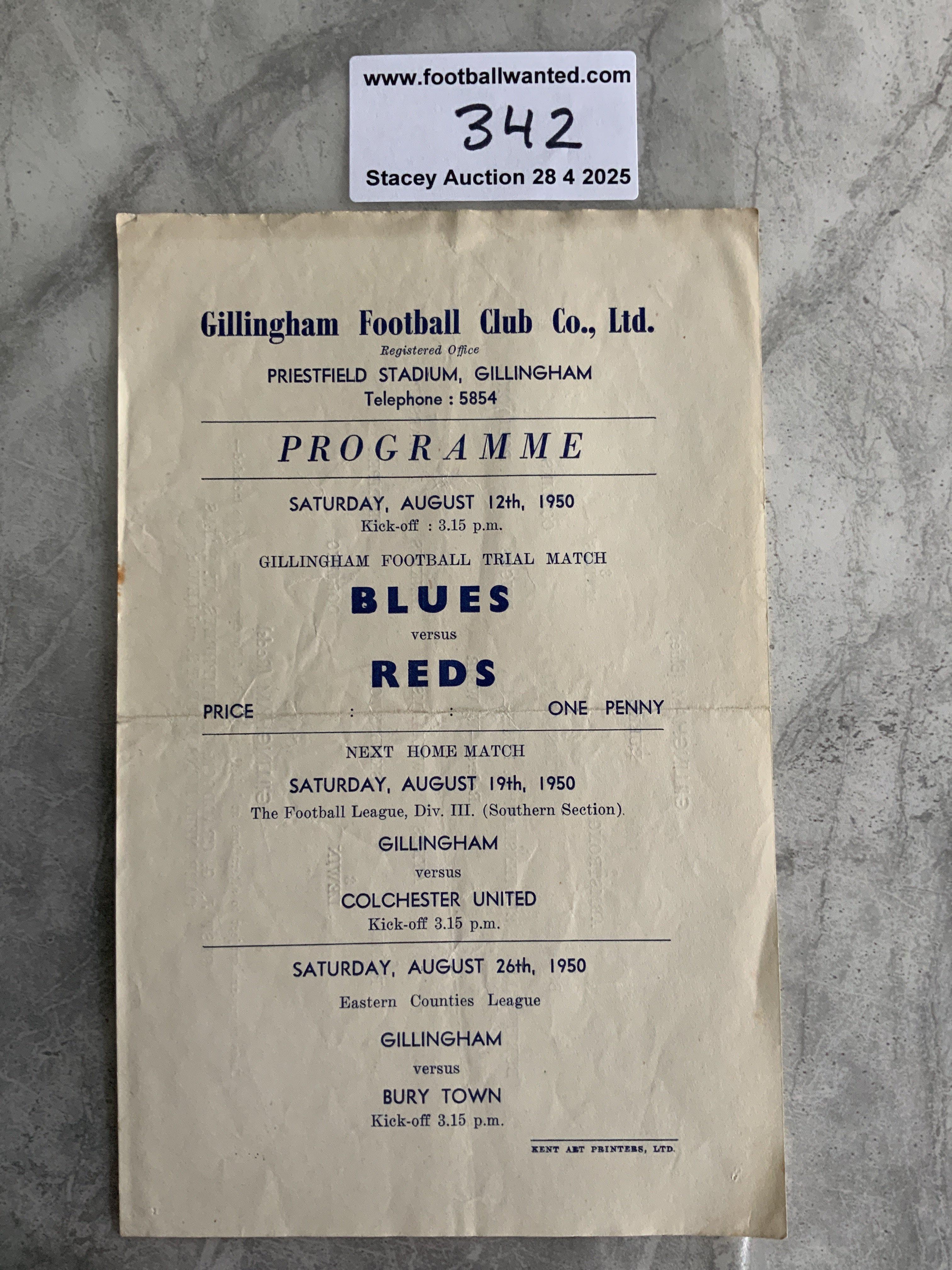 1950 Gillingham Practice Match Football Programme: Very good condition Blues v Reds programme with no team changes. Dated 12 8 1950. First match of new season as a league club.