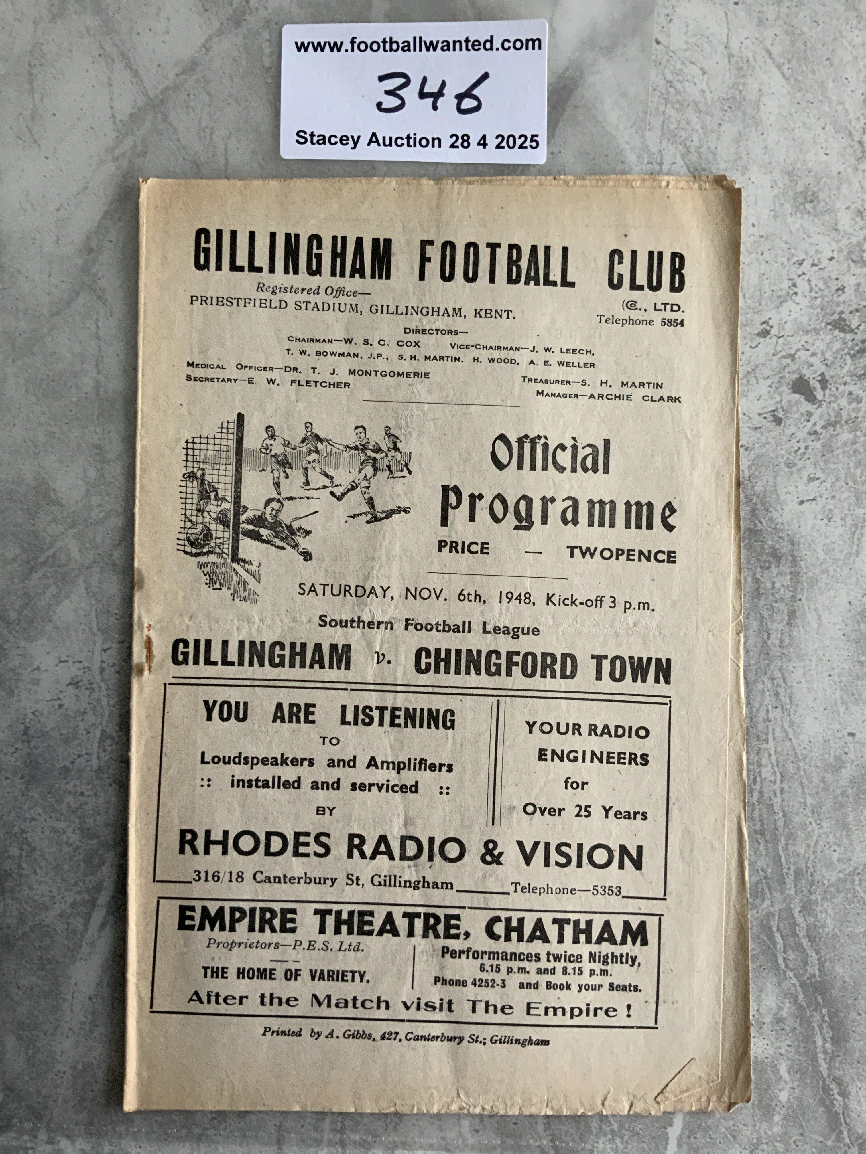 48/49 Gillingham v Chingford Football Programme: Very good condition programme with no team changes. Dated 6 11 1948 from the Southern League. Rusty staple holding firm.
