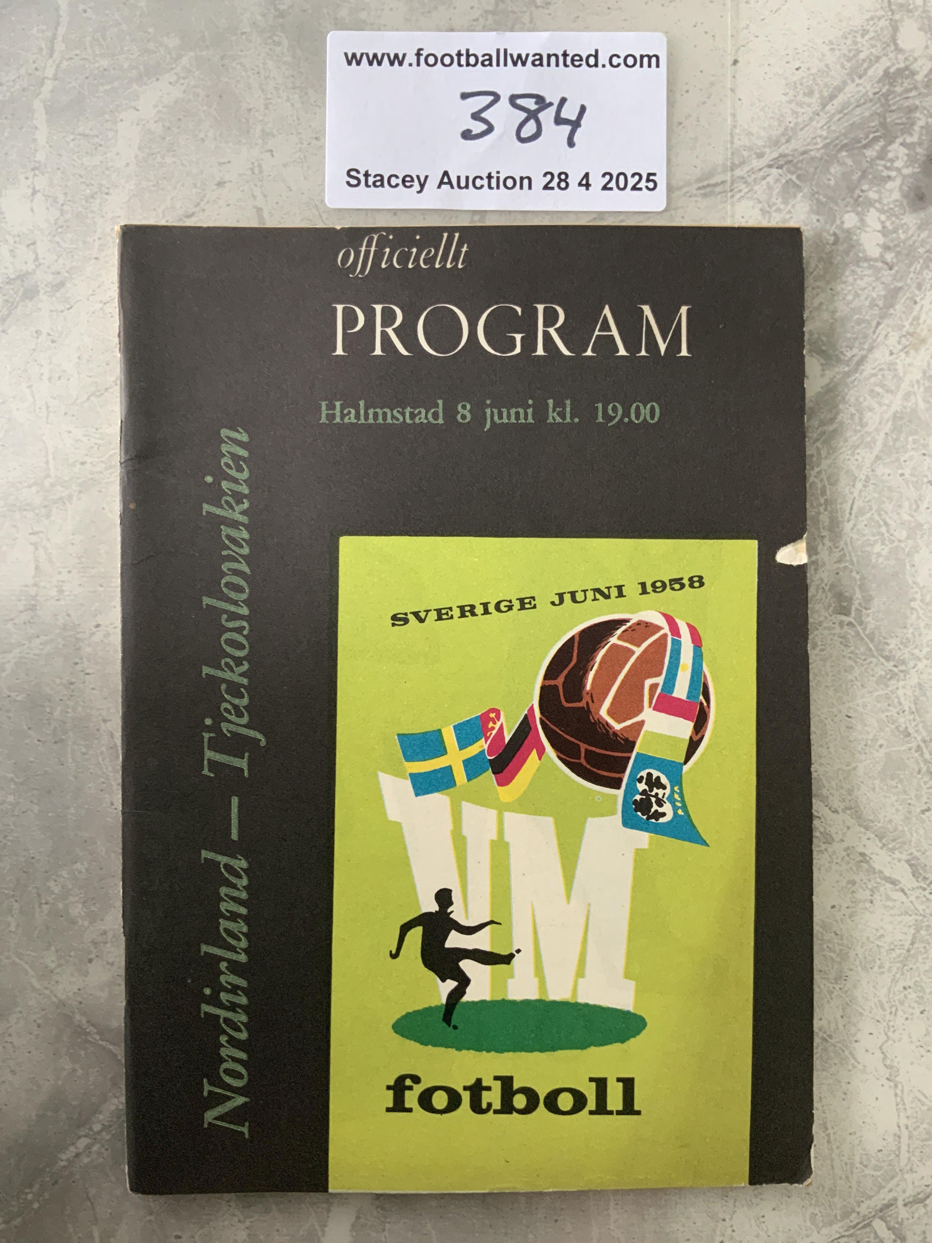 1958 Northern Ireland v Czechoslovakia World Cup Football Programme: Good condition 88 page programme with no team changes. Tiny piece missing from right border of cover.
