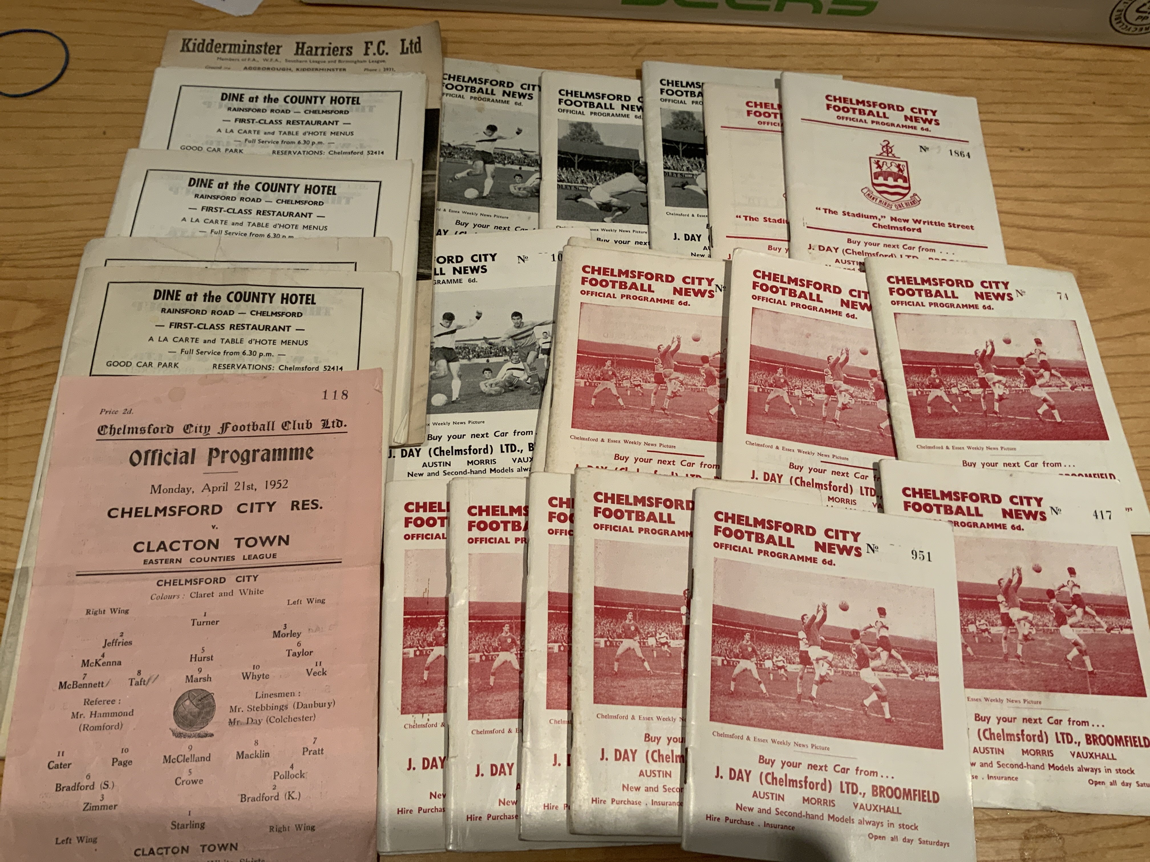 Chelmsford City Home Football Programmes: Includes 51/52 Clacton ECL and away to Kidderminster. The rest are 1960s homes. Good. (25)