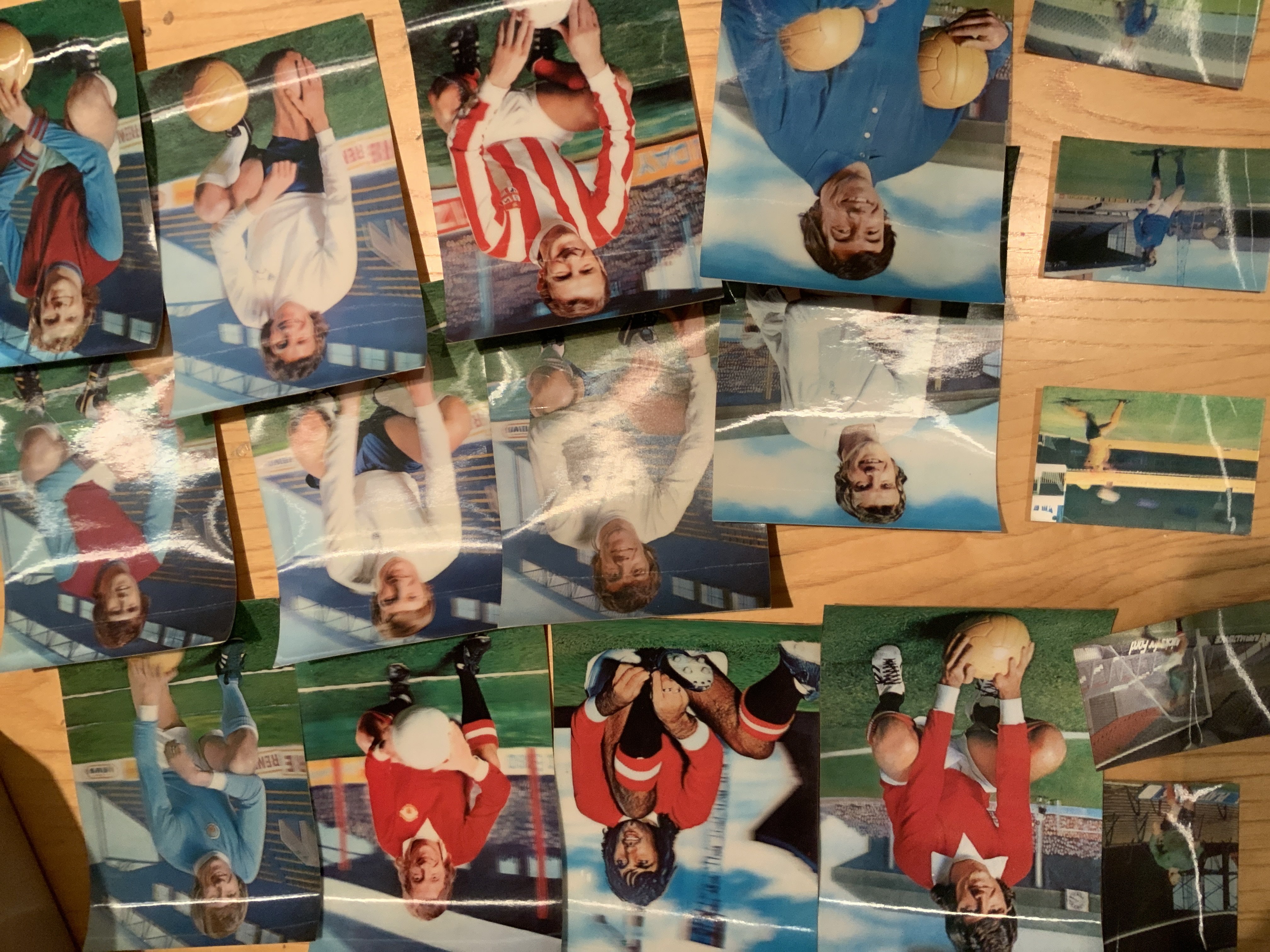 The Sun 3D Football Cards: 45 from the set of 50 which includes George Best and Bobby Charlton. (45)