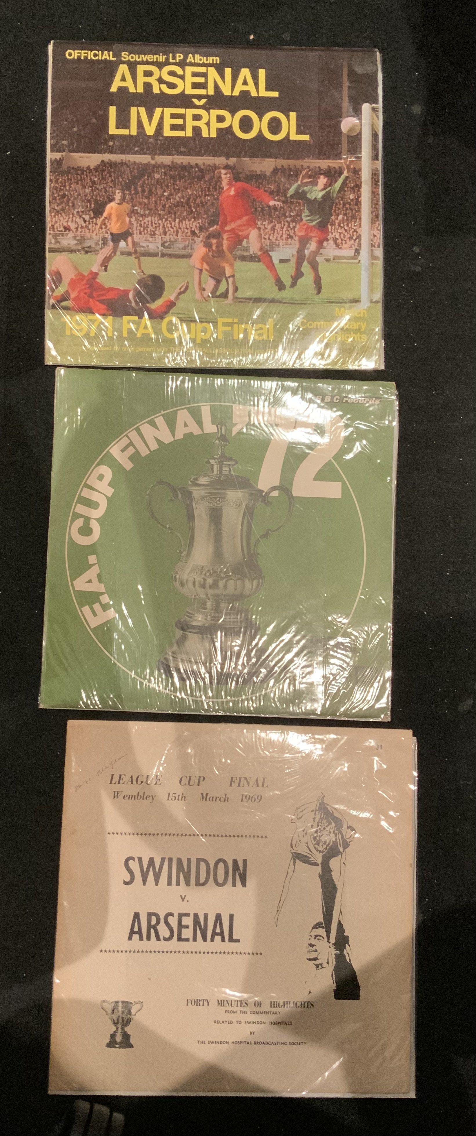 Arsenal Cup Final LP Records: 1969 League Cup v Swindon with 40 minutes of commentary plus FA Cup finals for 1971 + 1972. Very good. (3)