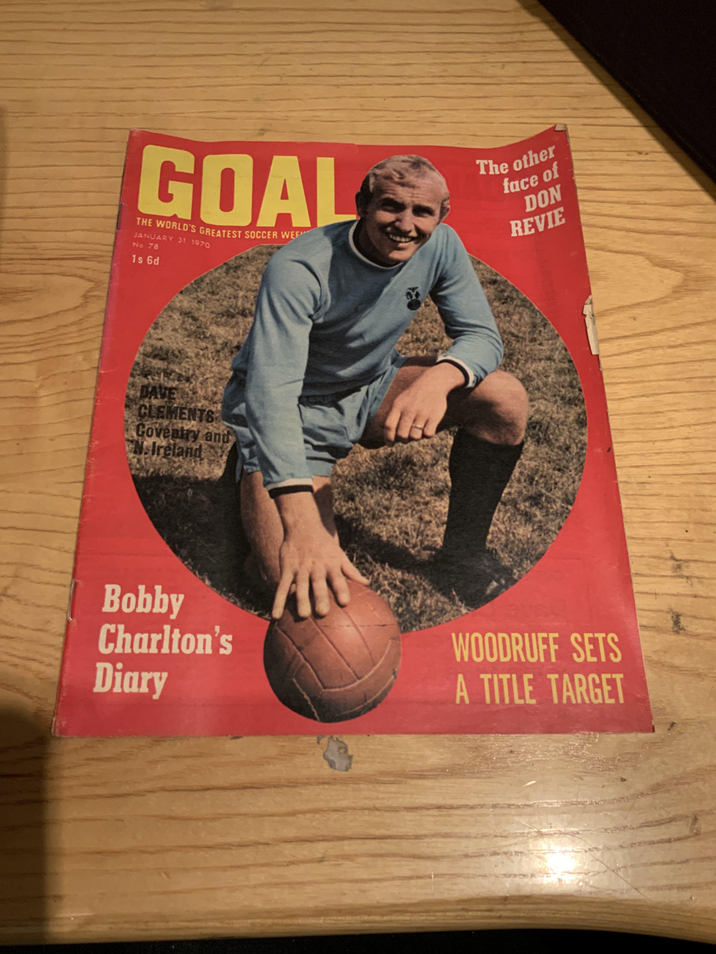 Goal Complete Bound Volume Of Football Magazines: From its first issue of August 1968 until March 74. Kept in 11 original Goal binders with around 6 months of the weekly magazine in each. Unchecked but possibly complete from 1-286 with the final few of the set of 294 missing.