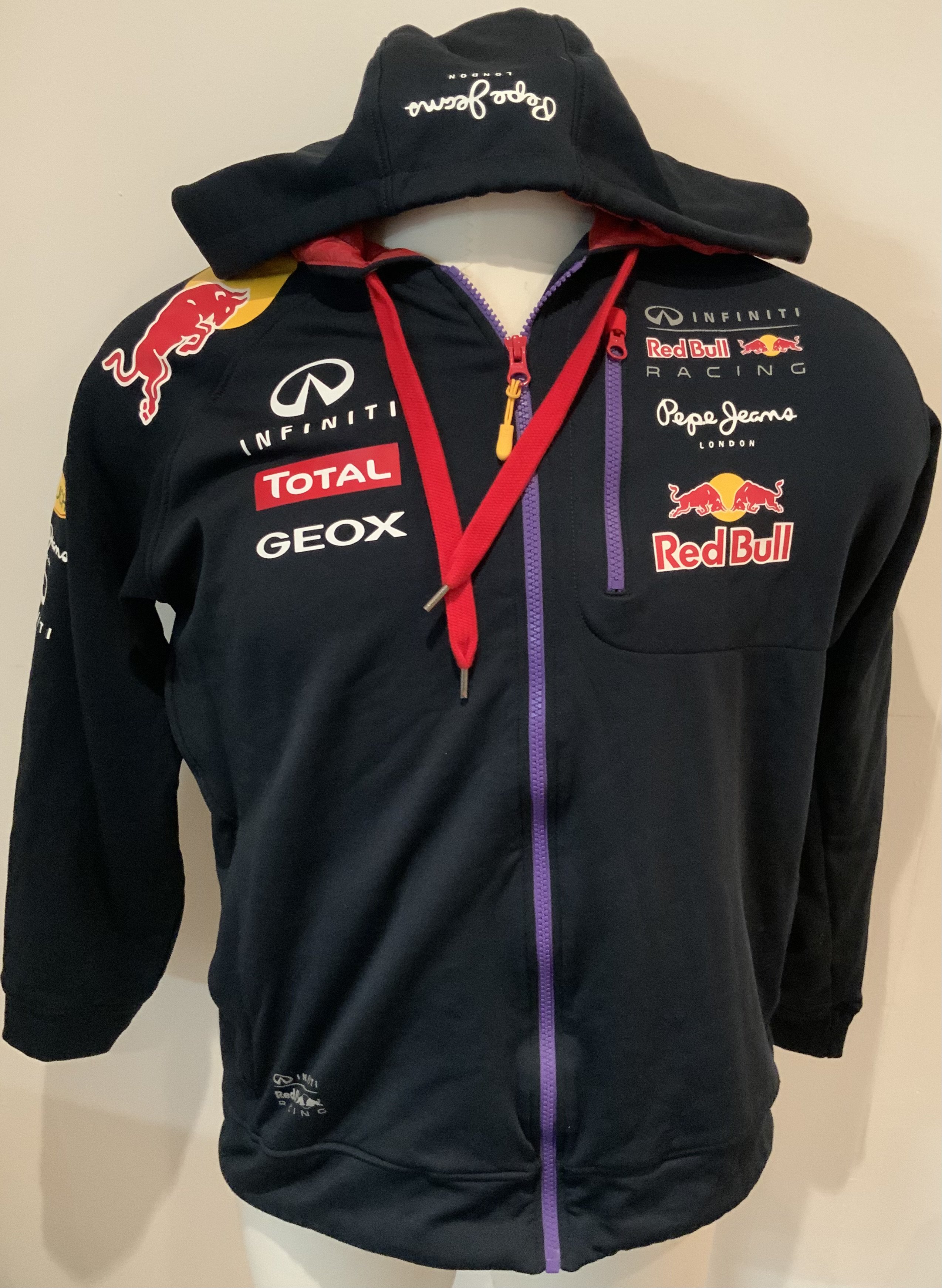 Red Bull Racing Motor Racing Sweatshirt: Unused XL hoody in navy with red trim. Advertising from Red Bull Pepe Jeans Total Geox Infiniti and Renault. Brand new condition without tags.