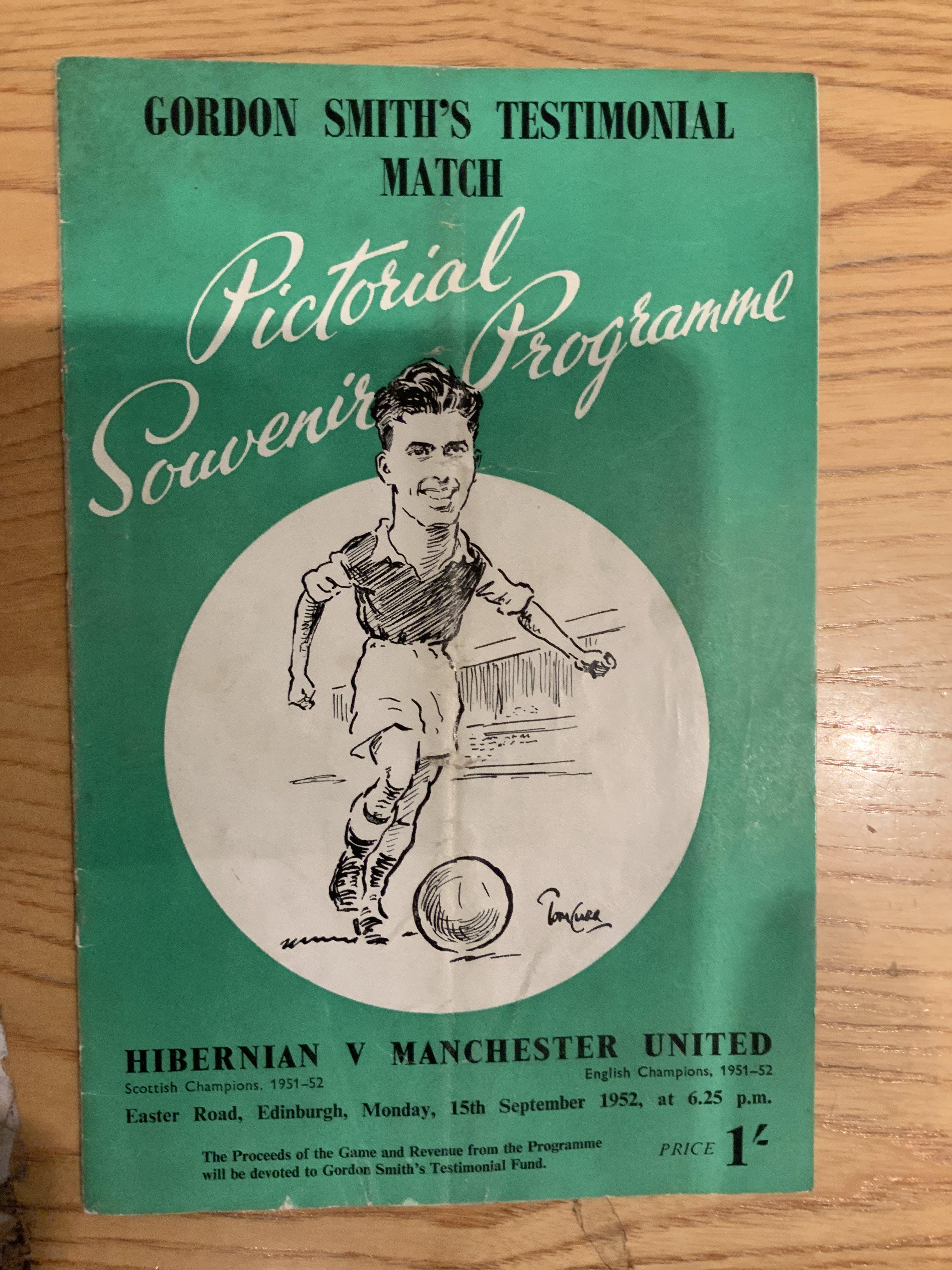 52/53 Hibernian v Manchester United Football Programme: Good condition with one pencilled team change. Dated 15 9 1952.