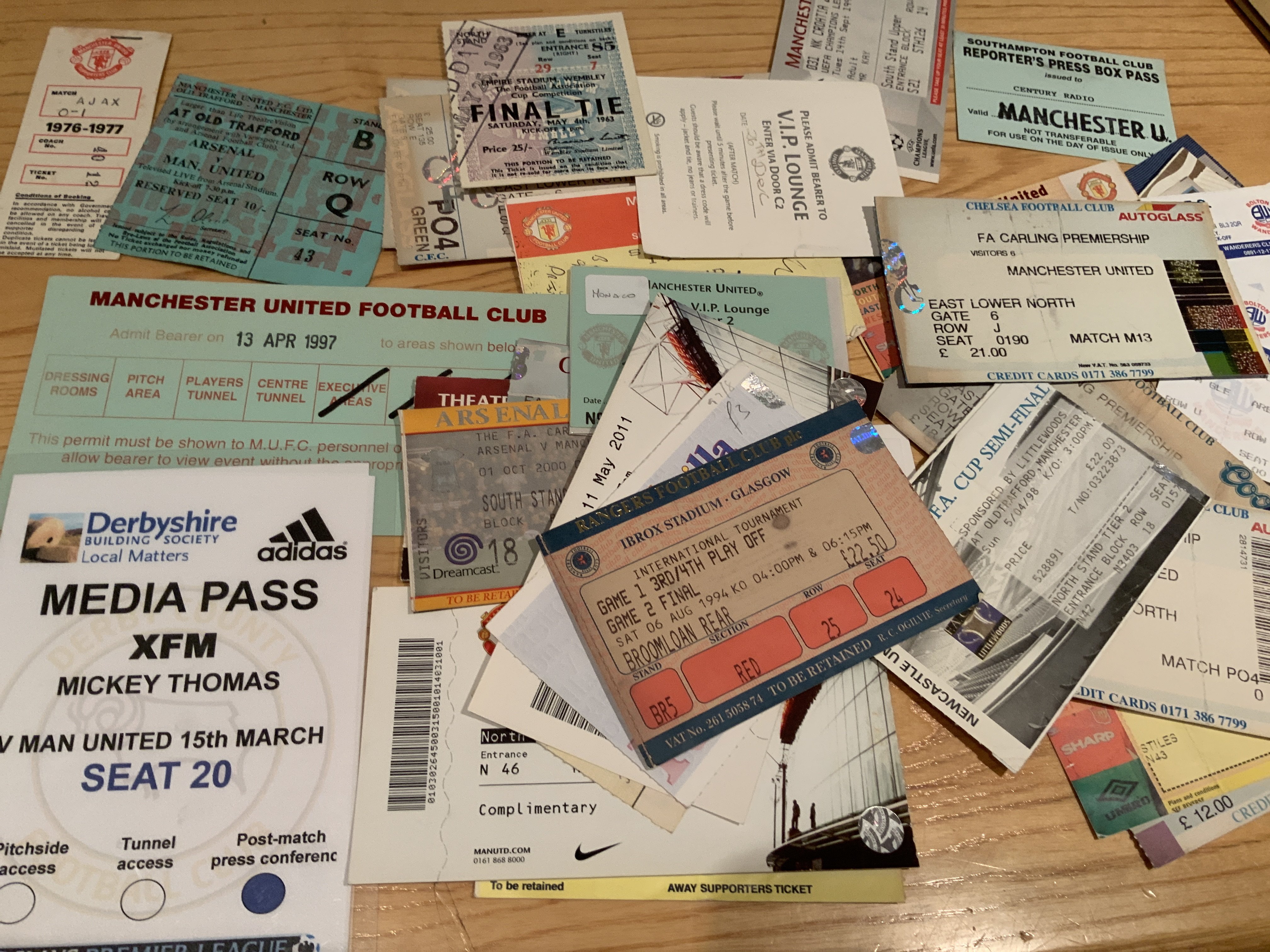 Manchester United Football Tickets: Includes 1963 FA Cup final, 69s beam back to Old Trafford for match at Arsenal, 2011 Youth Cup semi final at Chelsea, VIP tickets and passes 98/99 treble season v Gainsborough Trinity Tottenham and Arsenal plus more.
