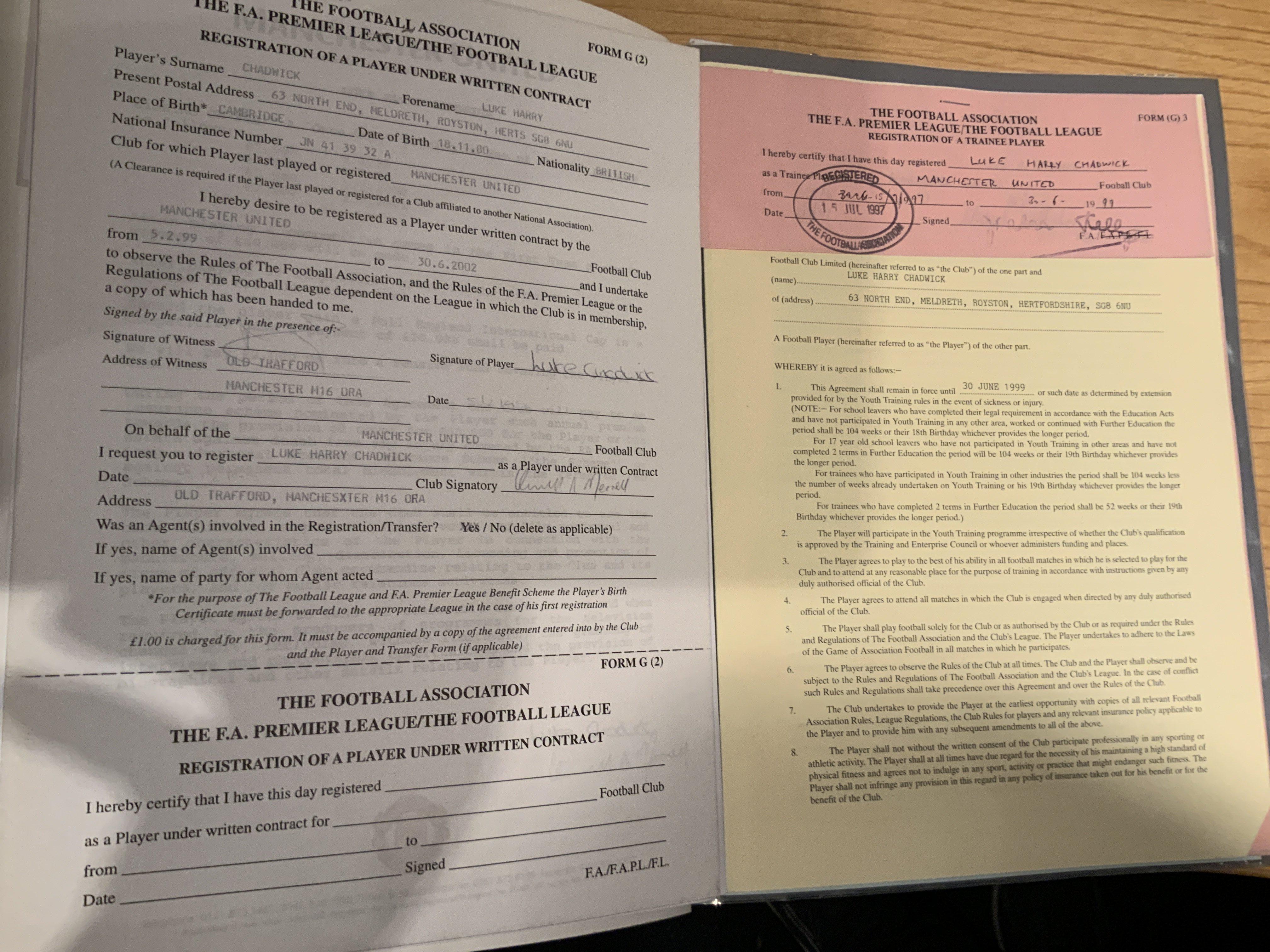 Manchester United Football Contracts: Folder of original contracts to include Ashley Fletcher Luke Chadwick Phil Bardsley and Dan Webber. Includes registrations and bonus schemes etc.