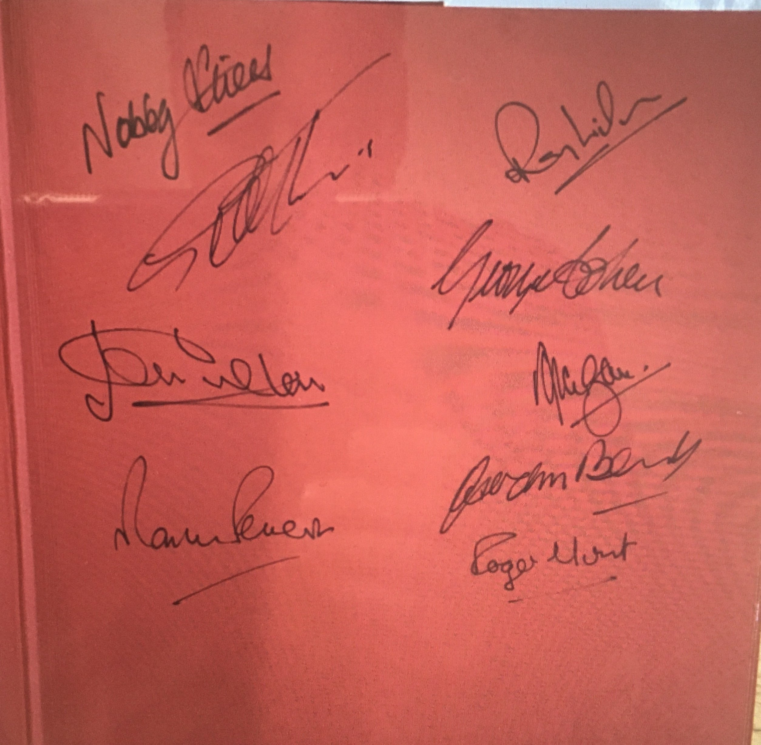 1966 England World Cup Signed Book + Periscope: 40th Anniversary hardback book signed by 9 winning England players excluding the two Bobbys. COA from reputable source. C/W red unboxed periscope with a World Cup logo named the Sooper Snooper.