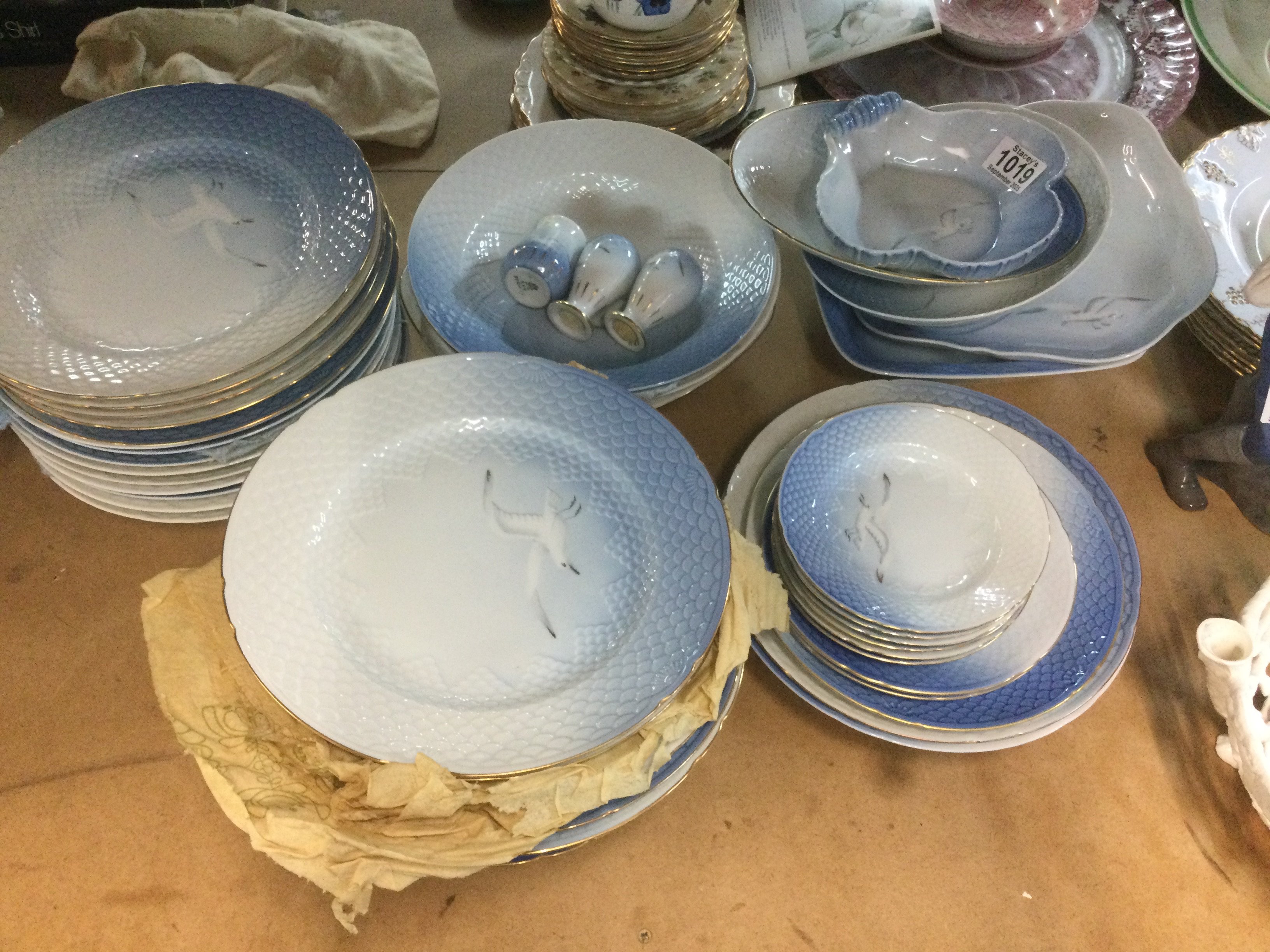 Royal copenhagen Bing & Grondahl Seagull dinner service with gold rim

12 place settings of dinner plate, side plate, soup bowl with serving dishes and sauce boats.  Shipping category D.