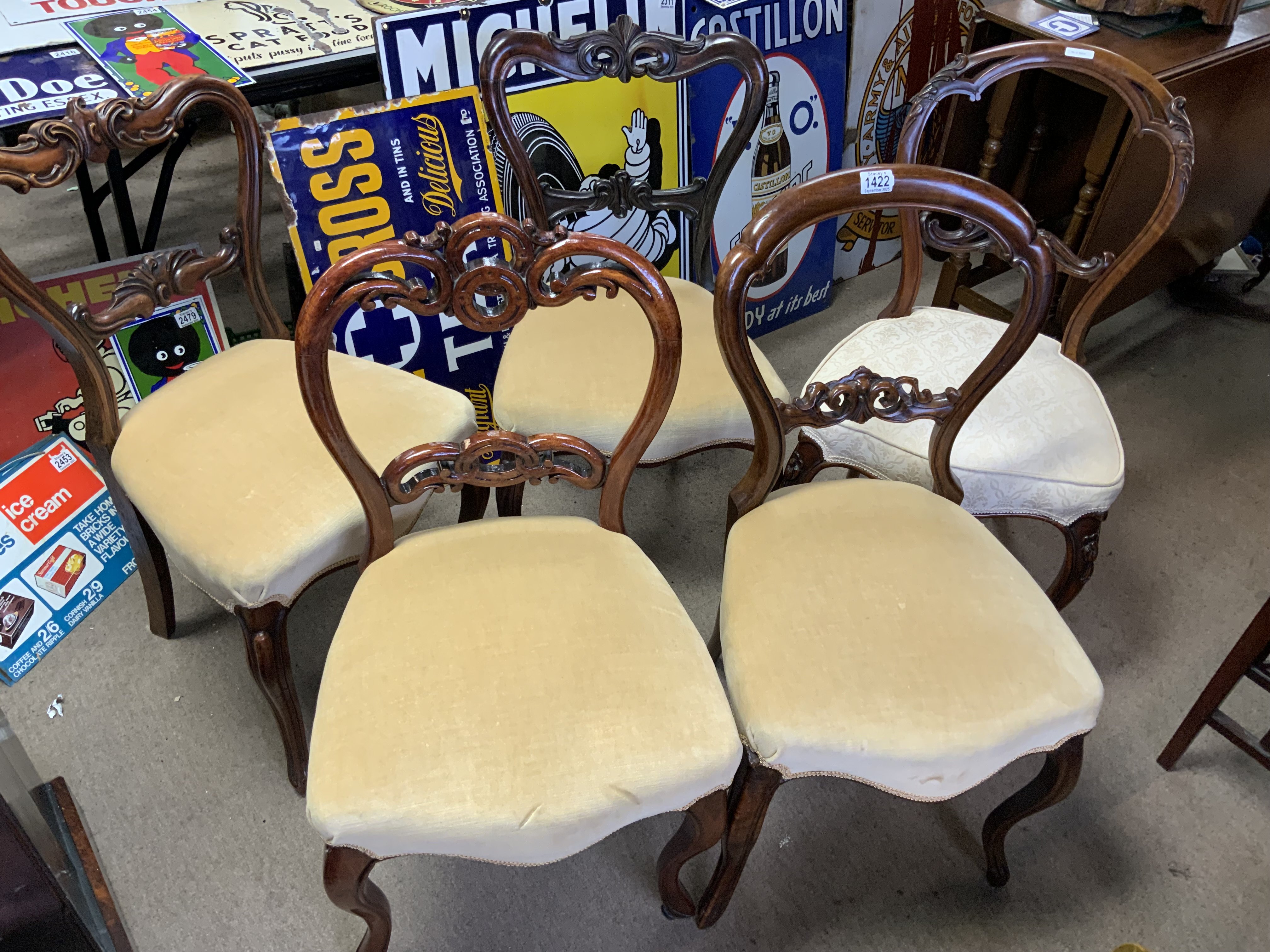 5 Victorian Upholstered dining chairs. (D)